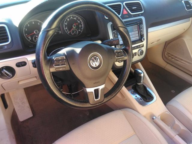 Photo 9 VIN: WVWBW8AH3DV001582 - VOLKSWAGEN EOS 