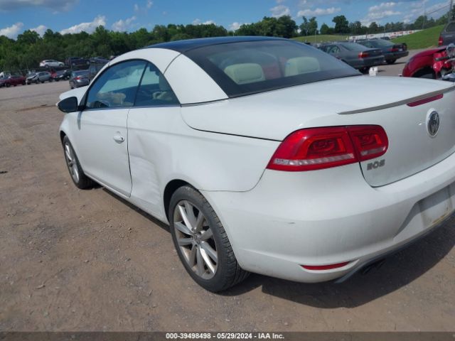 Photo 2 VIN: WVWBW8AH3GV000551 - VOLKSWAGEN EOS 