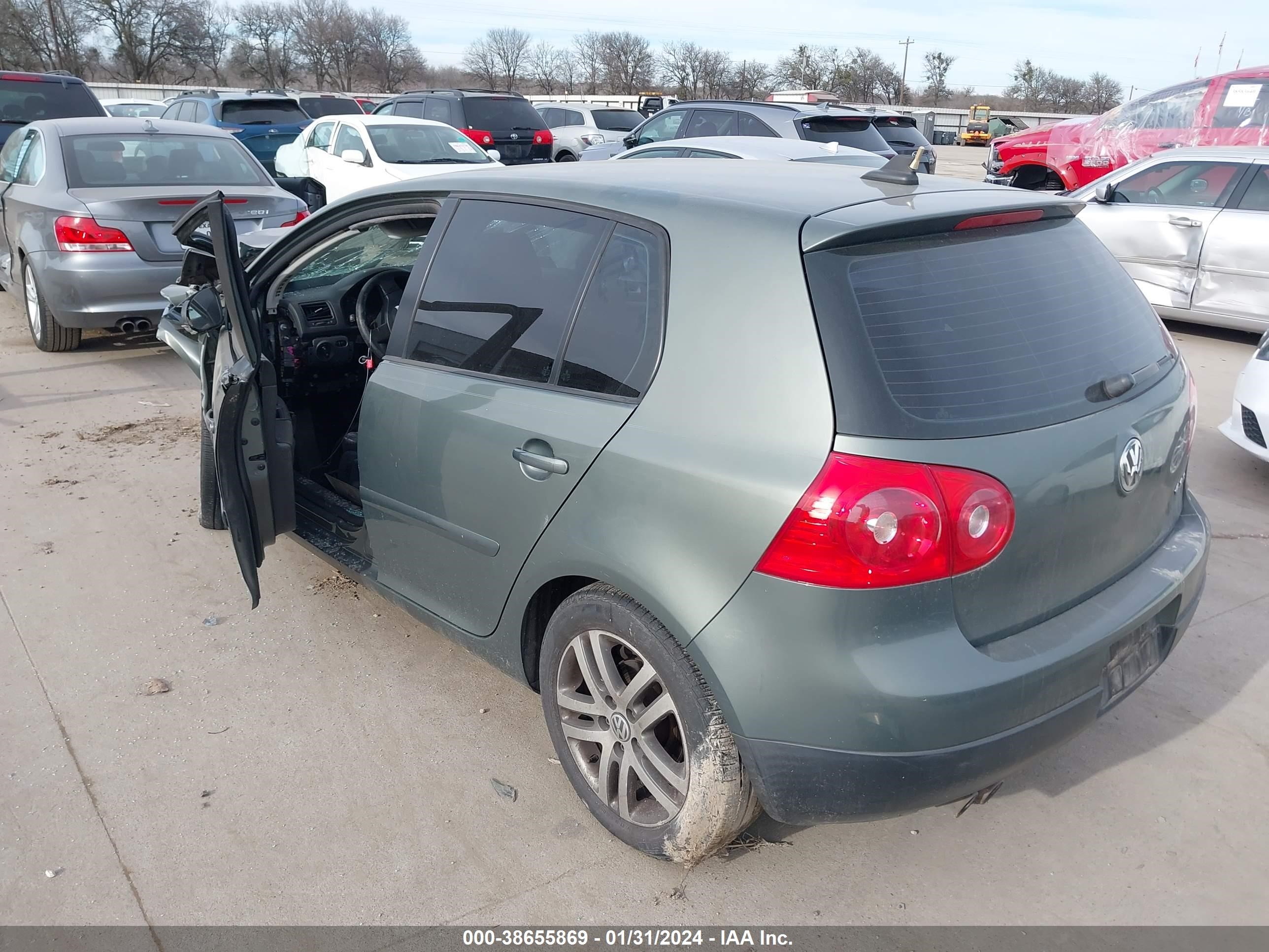 Photo 2 VIN: WVWCA71K28W090974 - VOLKSWAGEN GOLF 