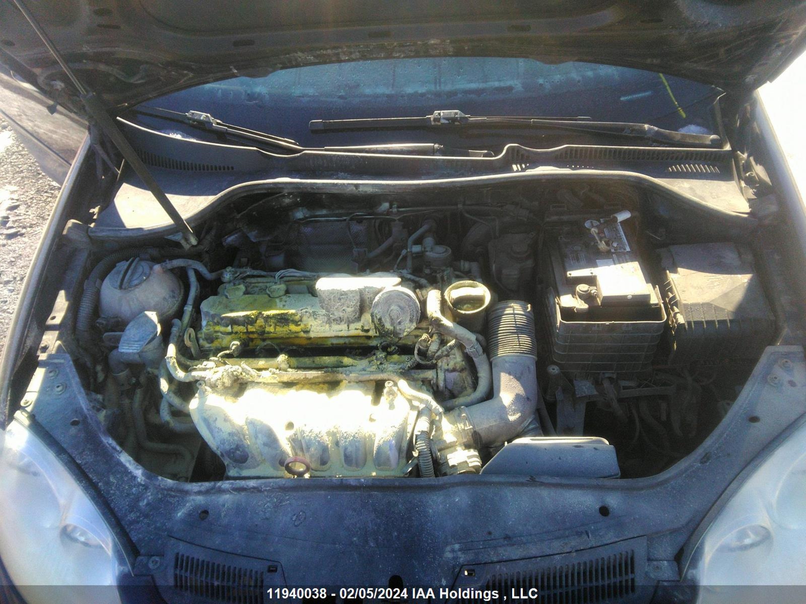 Photo 9 VIN: WVWCA71K49W063857 - VOLKSWAGEN GOLF 