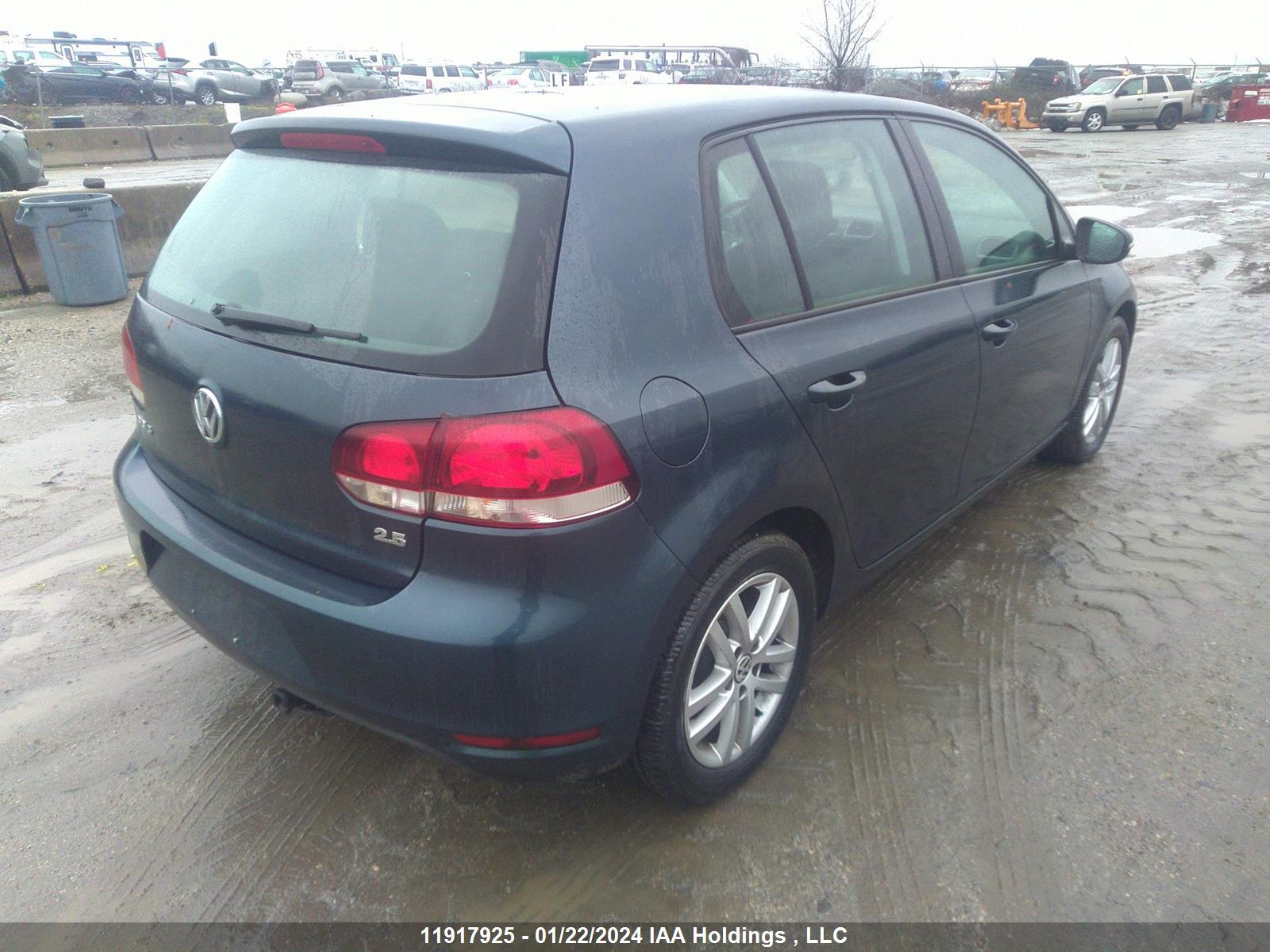 Photo 3 VIN: WVWCA7AJ1BW253791 - VOLKSWAGEN GOLF 