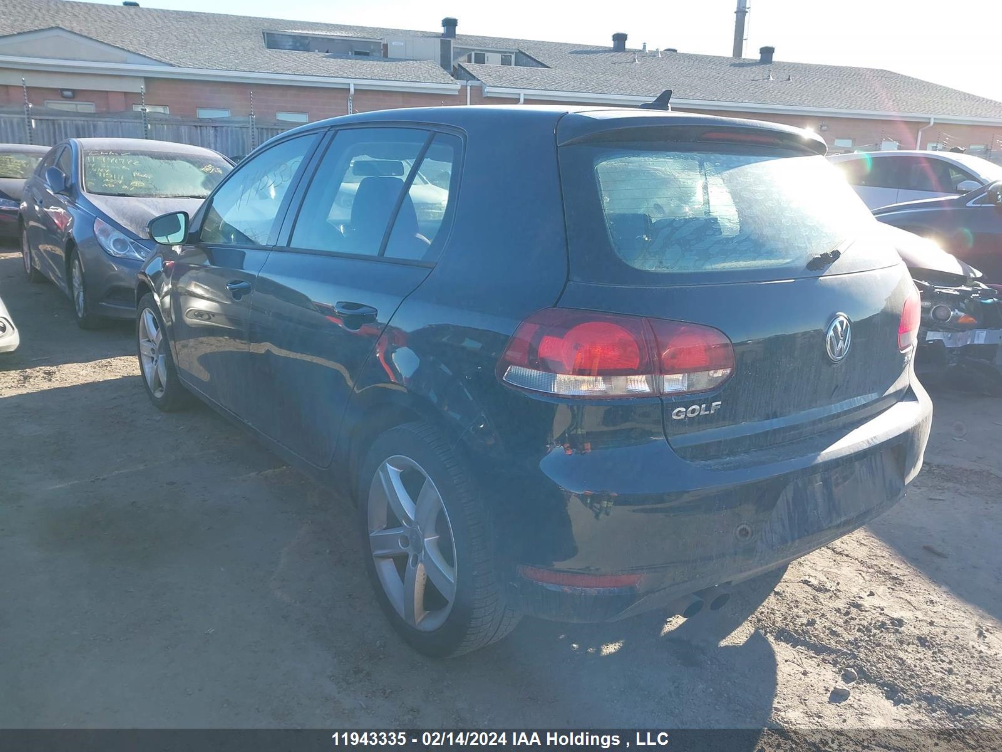 Photo 2 VIN: WVWCA7AJ4AW213154 - VOLKSWAGEN GOLF 