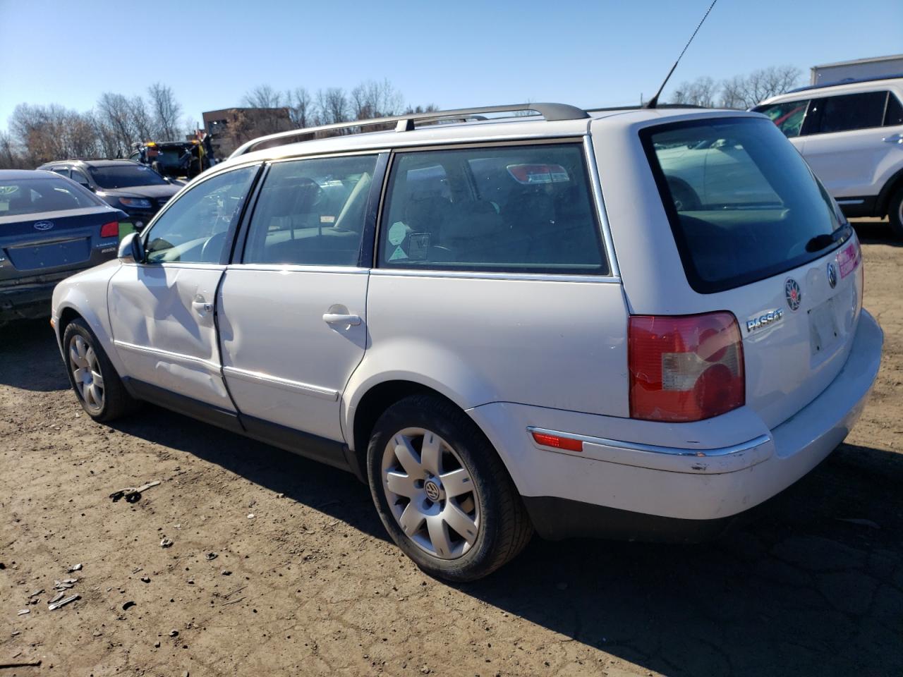 Photo 1 VIN: WVWCD63B25E095169 - VOLKSWAGEN PASSAT 