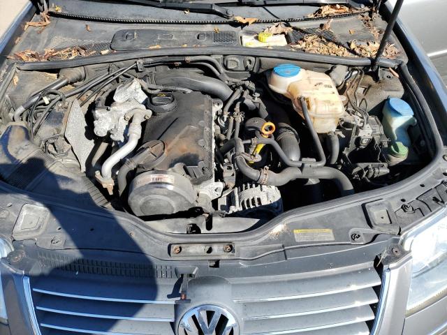 Photo 10 VIN: WVWCE63B75E094354 - VOLKSWAGEN PASSAT 