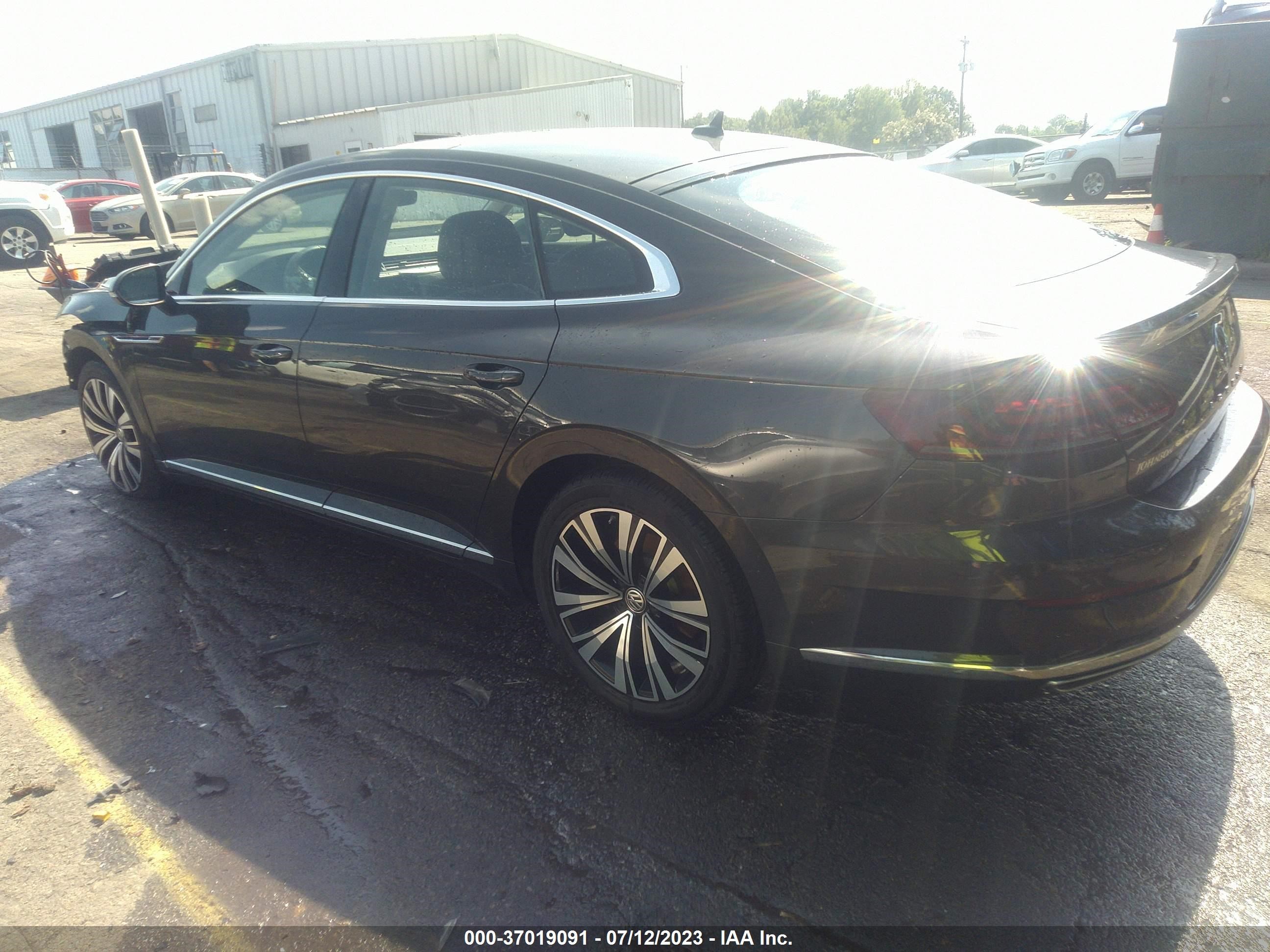 Photo 2 VIN: WVWCR7ANXKE024902 - VOLKSWAGEN ARTEON 