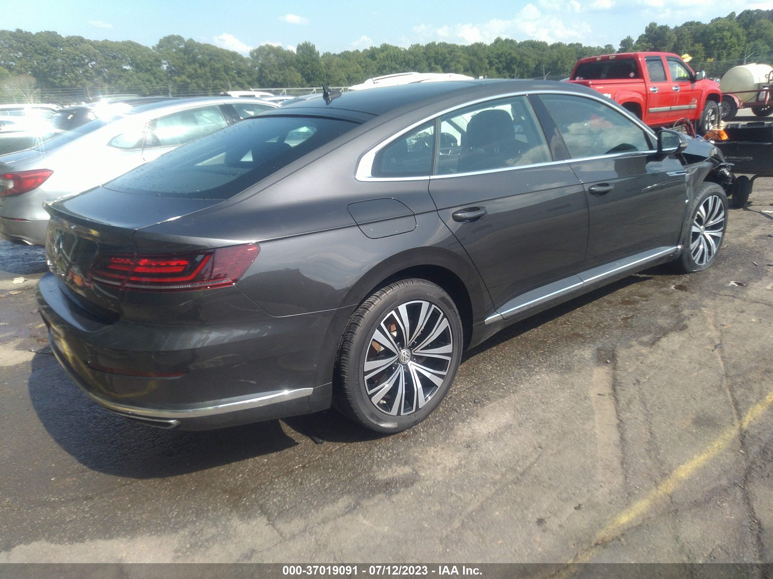 Photo 3 VIN: WVWCR7ANXKE024902 - VOLKSWAGEN ARTEON 