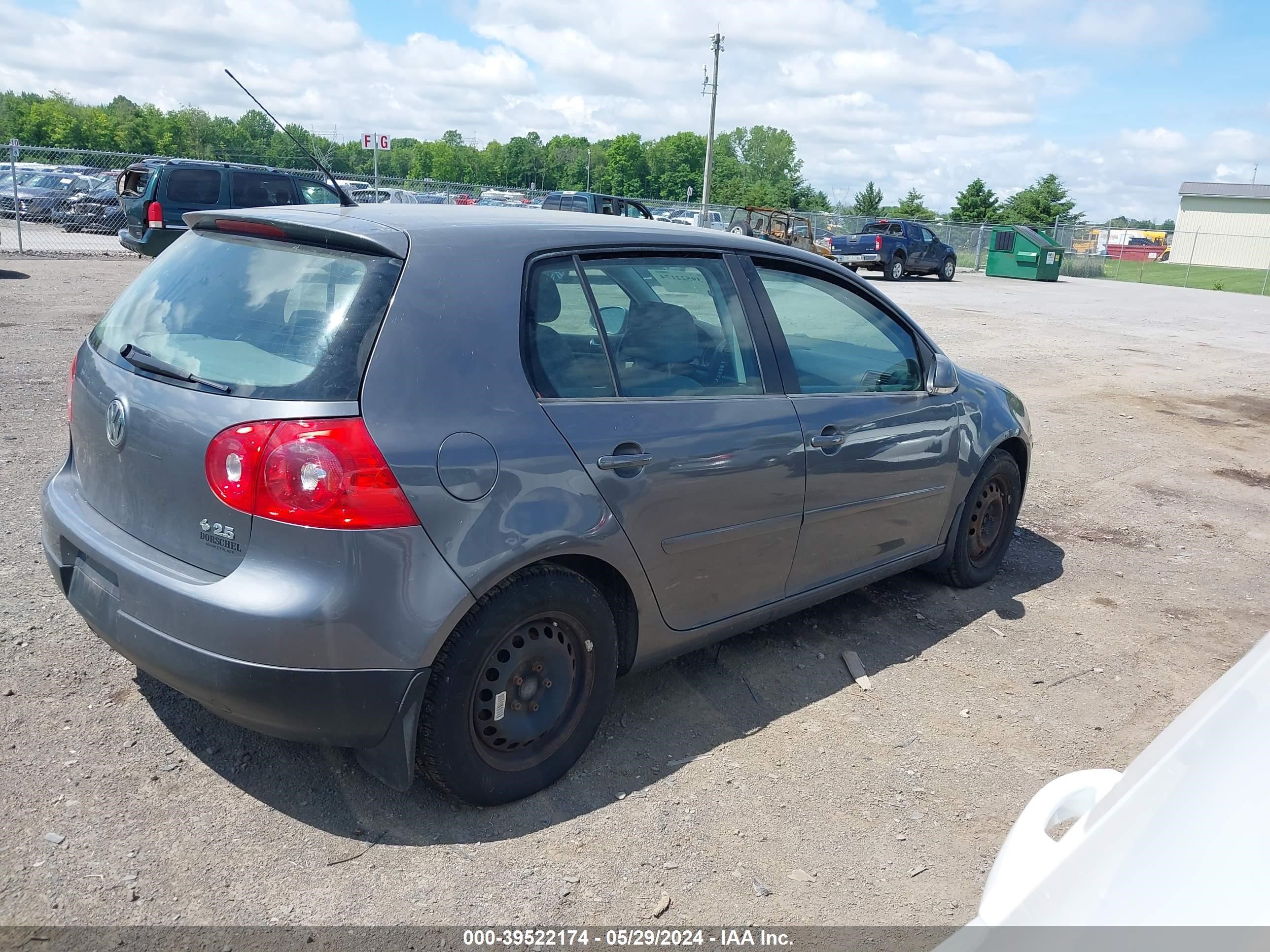 Photo 3 VIN: WVWCS71K27W216276 - VOLKSWAGEN GOLF 