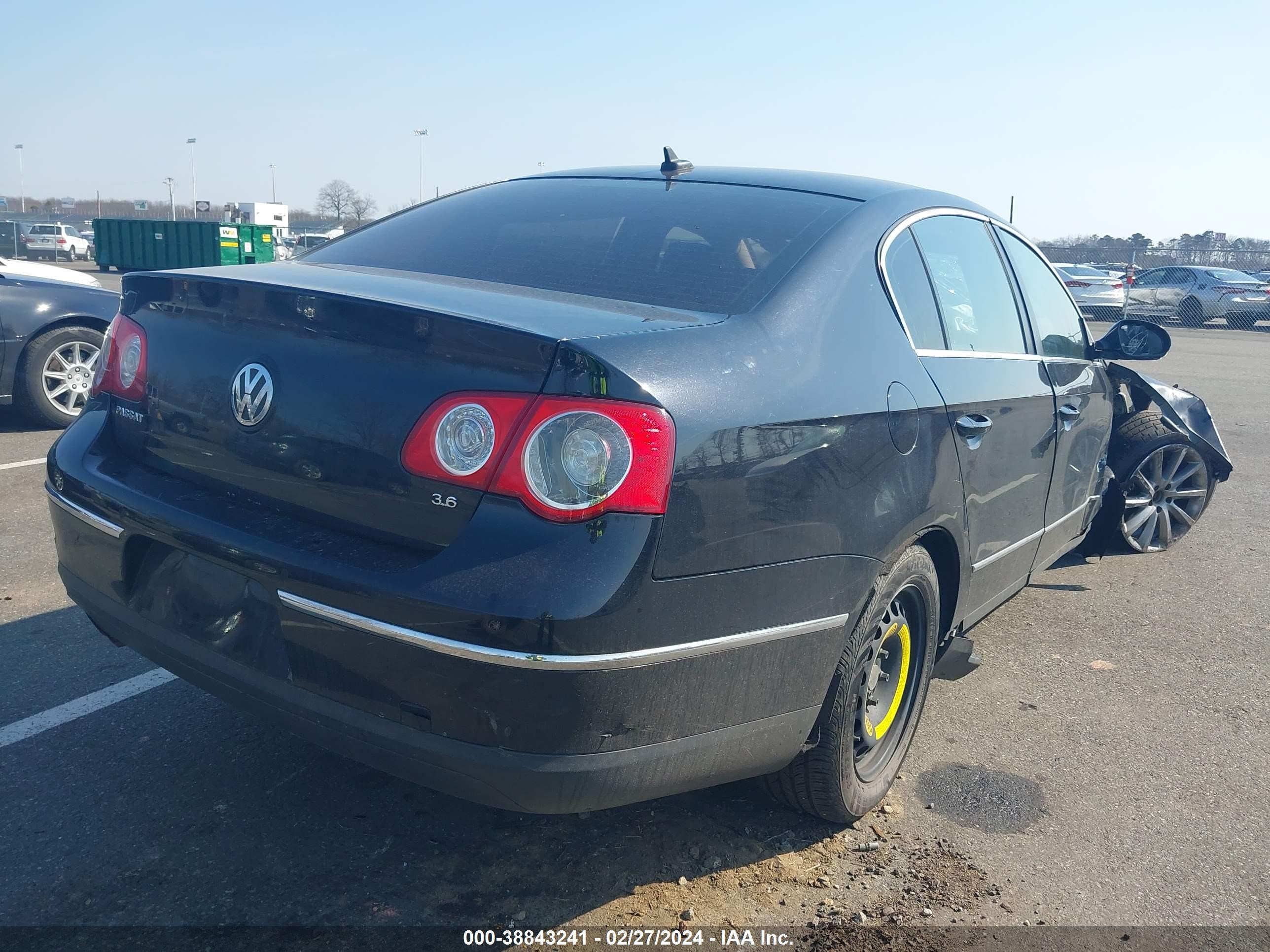 Photo 3 VIN: WVWCU93C08E055316 - VOLKSWAGEN PASSAT 