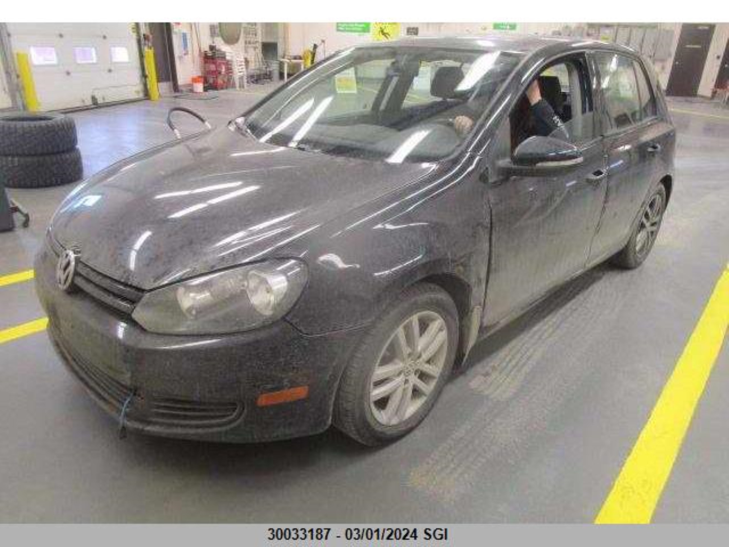 Photo 1 VIN: WVWDA7AJ2AW382349 - VOLKSWAGEN GOLF 