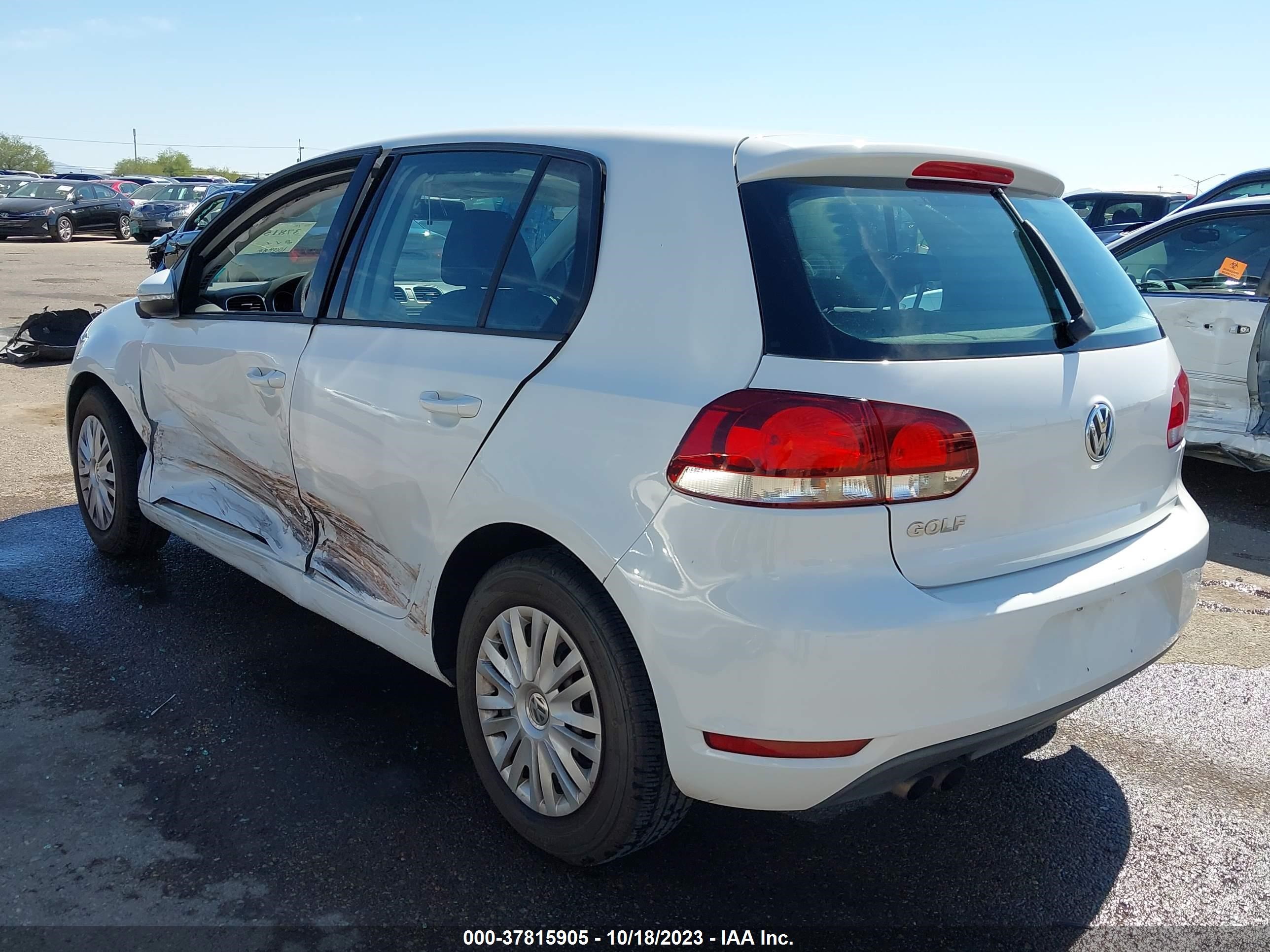 Photo 2 VIN: WVWDA7AJ6AW376716 - VOLKSWAGEN GOLF 