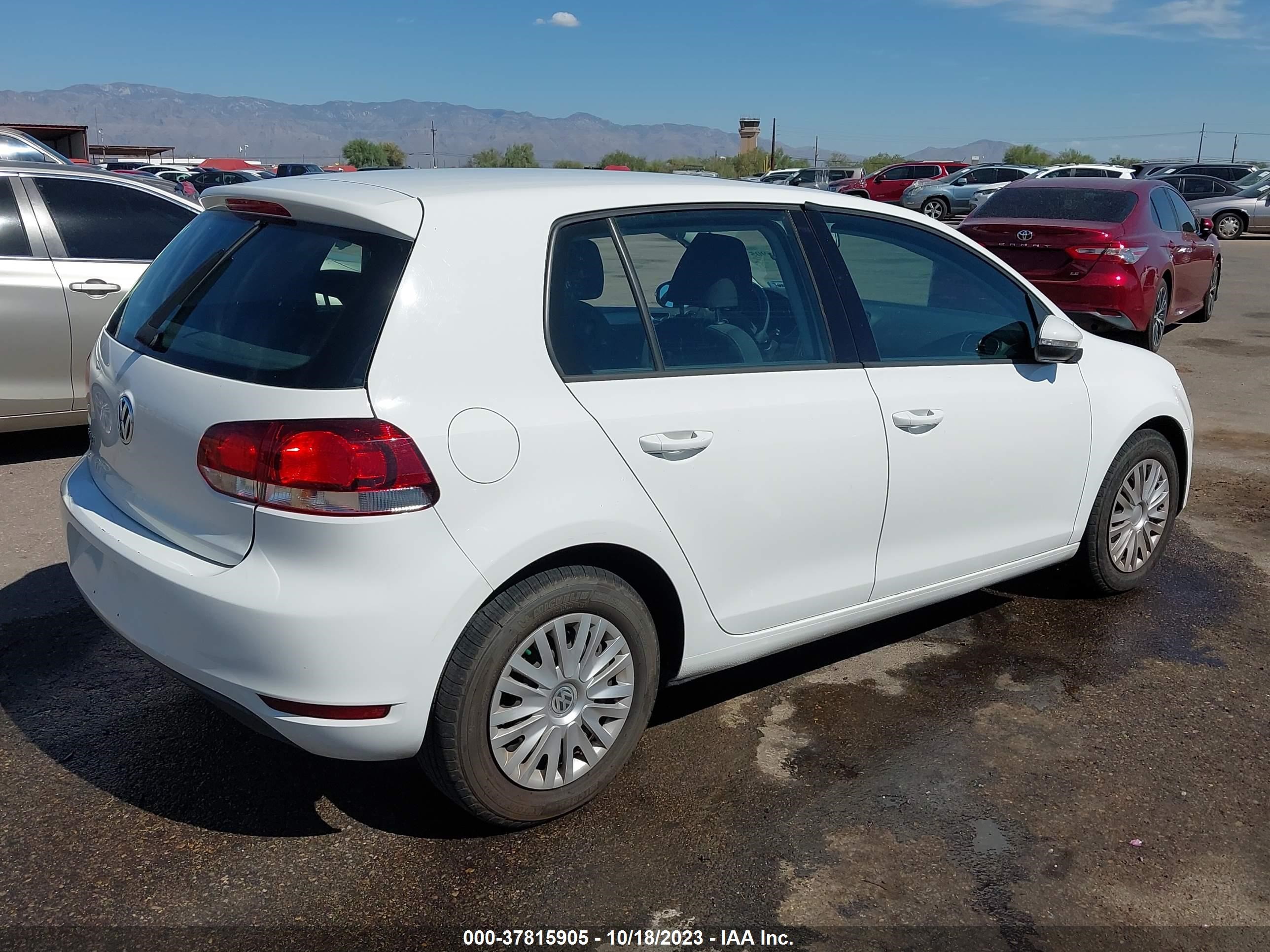 Photo 3 VIN: WVWDA7AJ6AW376716 - VOLKSWAGEN GOLF 