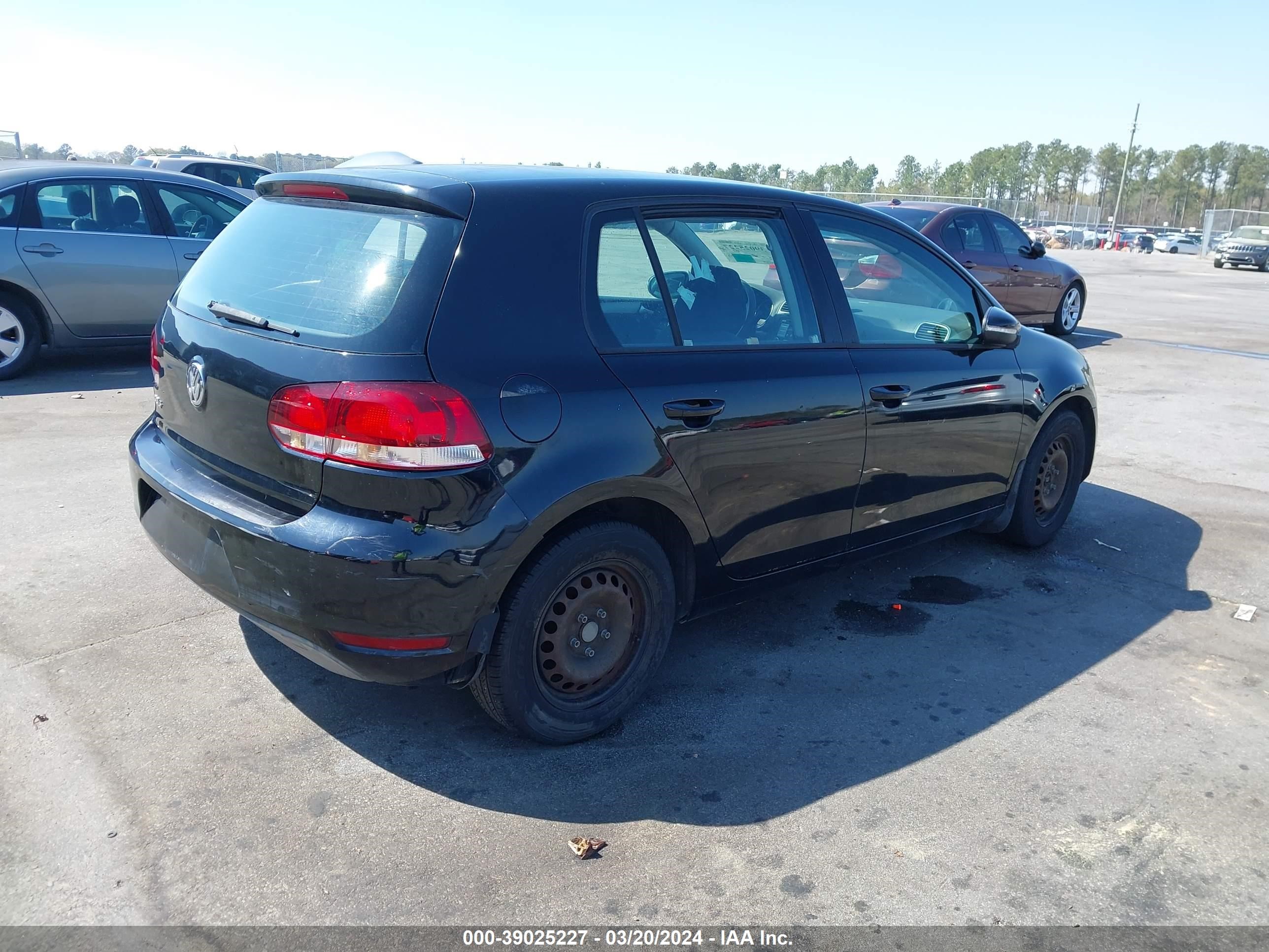 Photo 3 VIN: WVWDA7AJXAW314171 - VOLKSWAGEN GOLF 