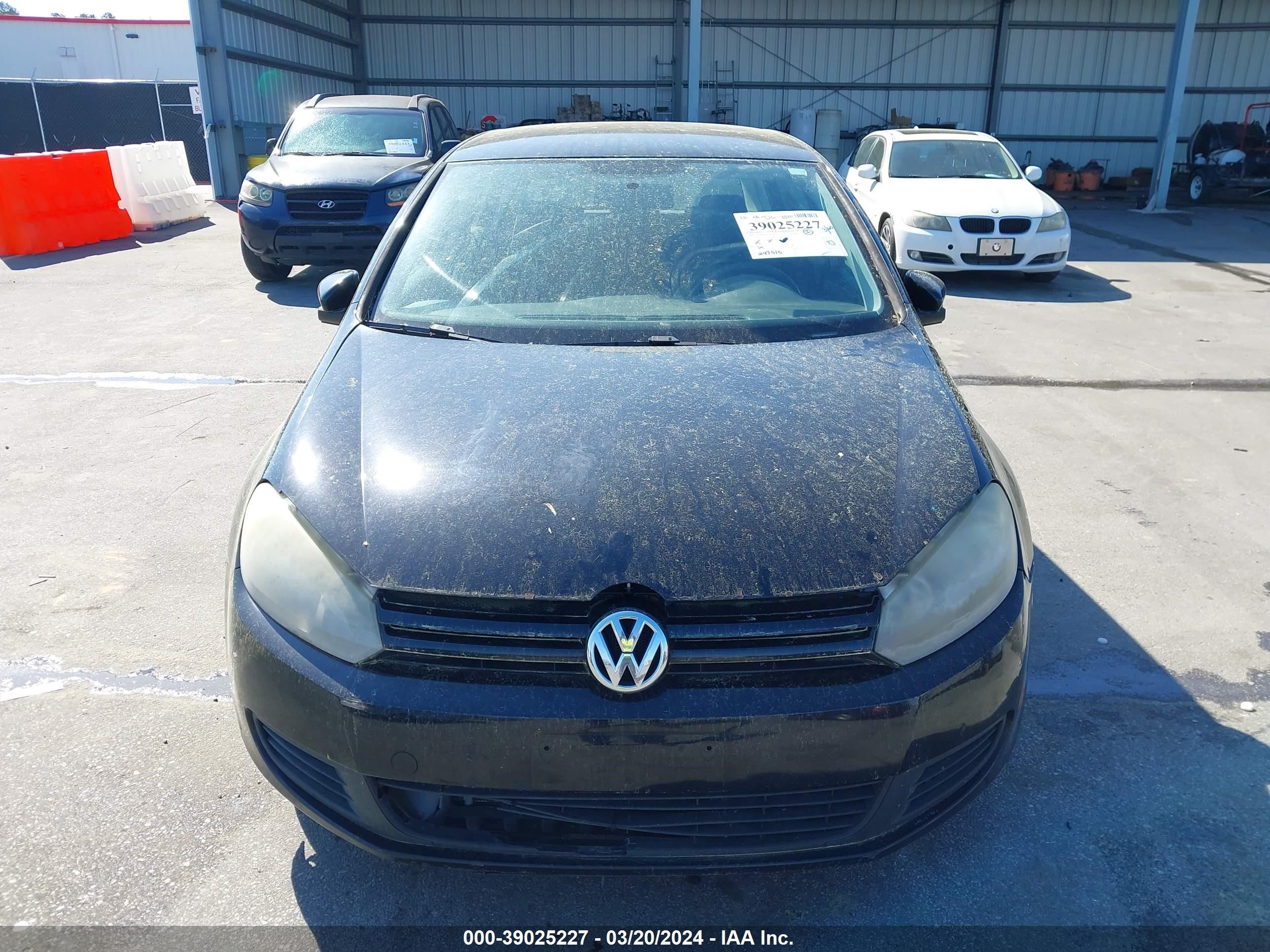 Photo 5 VIN: WVWDA7AJXAW314171 - VOLKSWAGEN GOLF 