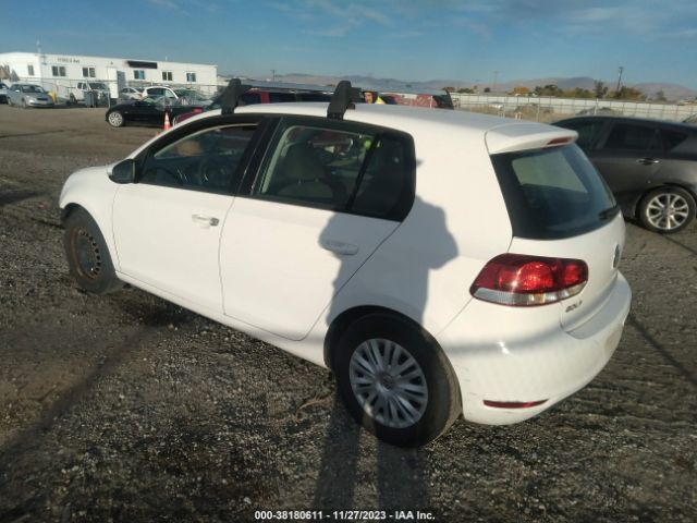 Photo 2 VIN: WVWDB7AJ6AW256217 - VOLKSWAGEN GOLF 