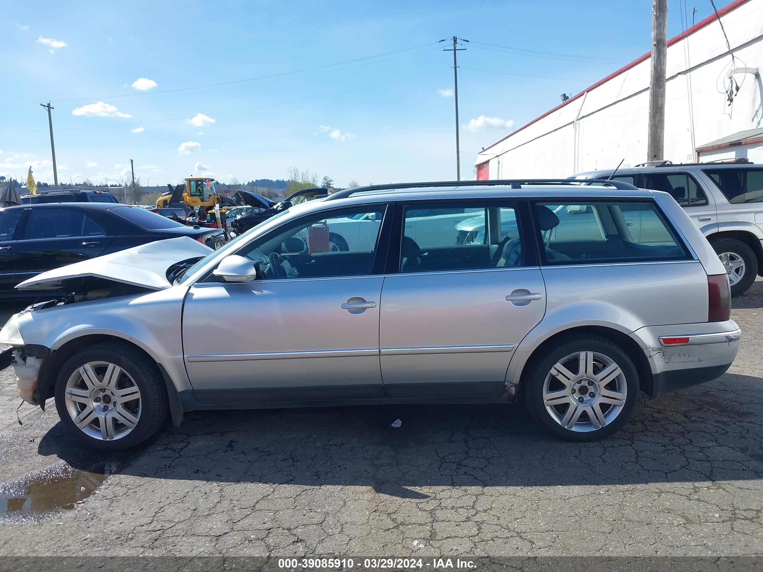 Photo 14 VIN: WVWDD63B15E127033 - VOLKSWAGEN PASSAT 