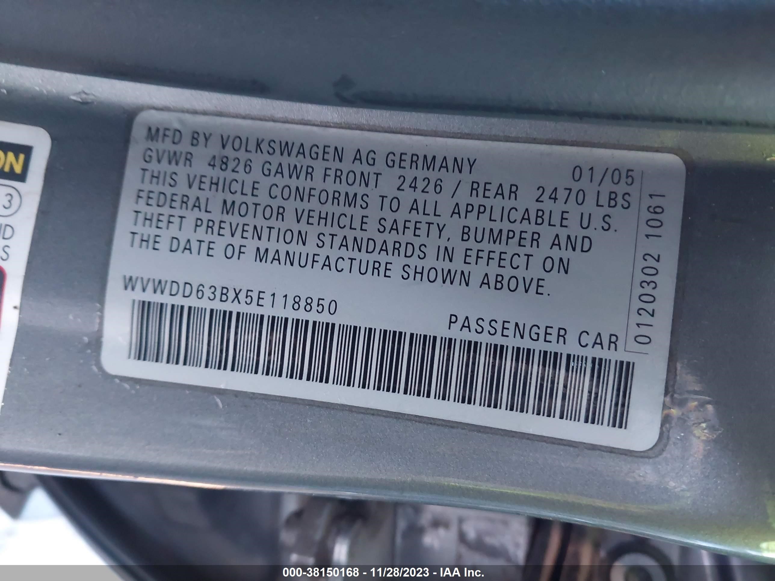 Photo 8 VIN: WVWDD63BX5E118850 - VOLKSWAGEN PASSAT 