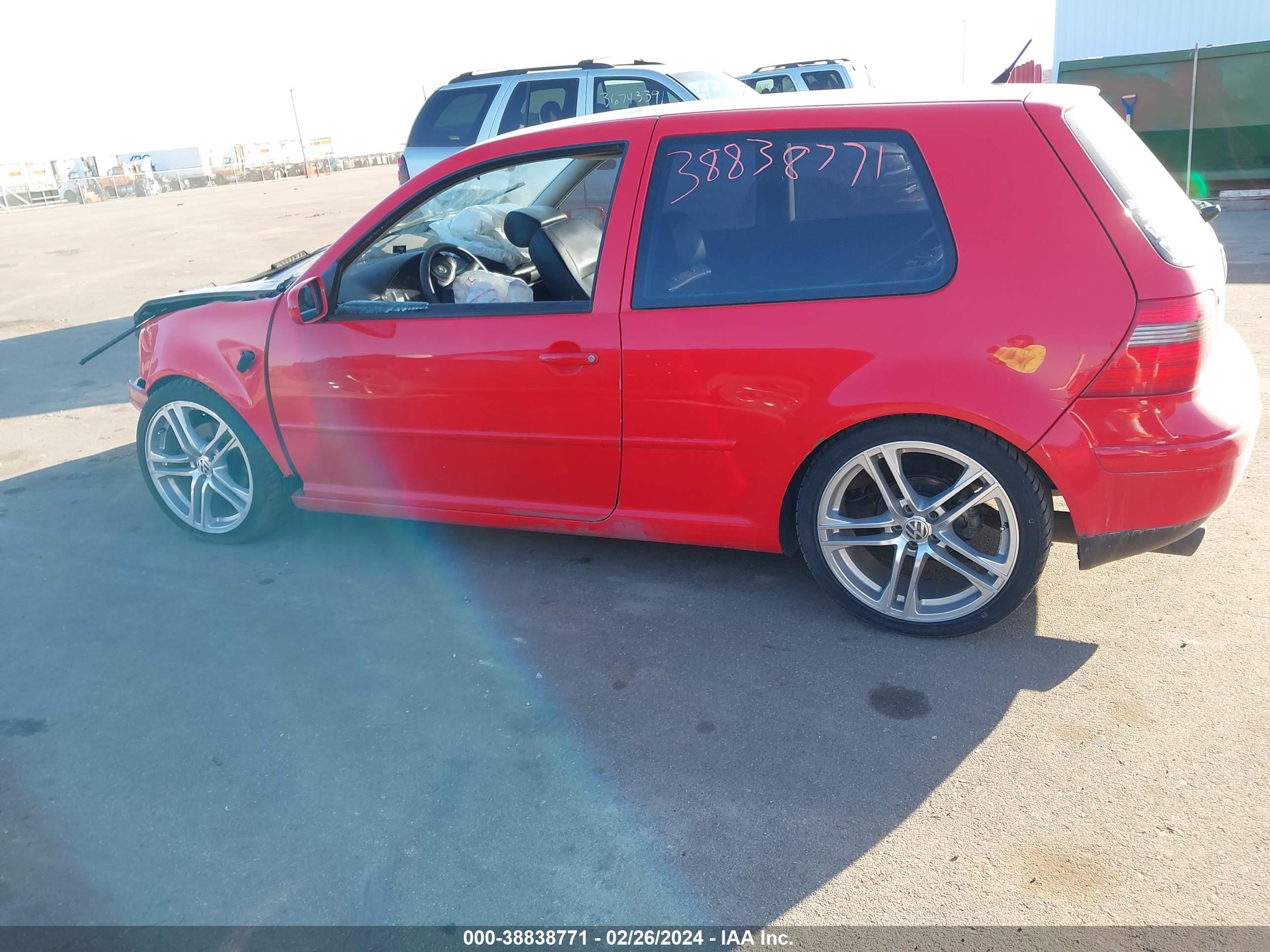 Photo 13 VIN: WVWDE21J5YW461564 - VOLKSWAGEN GTI 