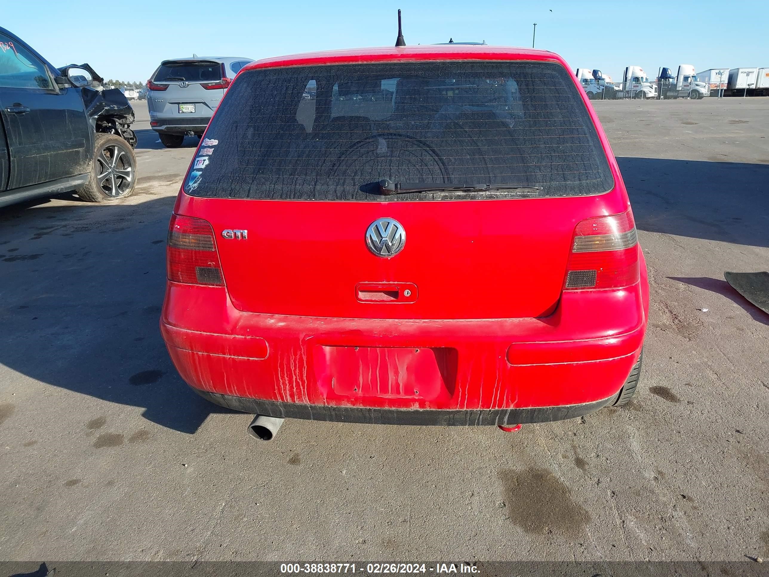 Photo 15 VIN: WVWDE21J5YW461564 - VOLKSWAGEN GTI 