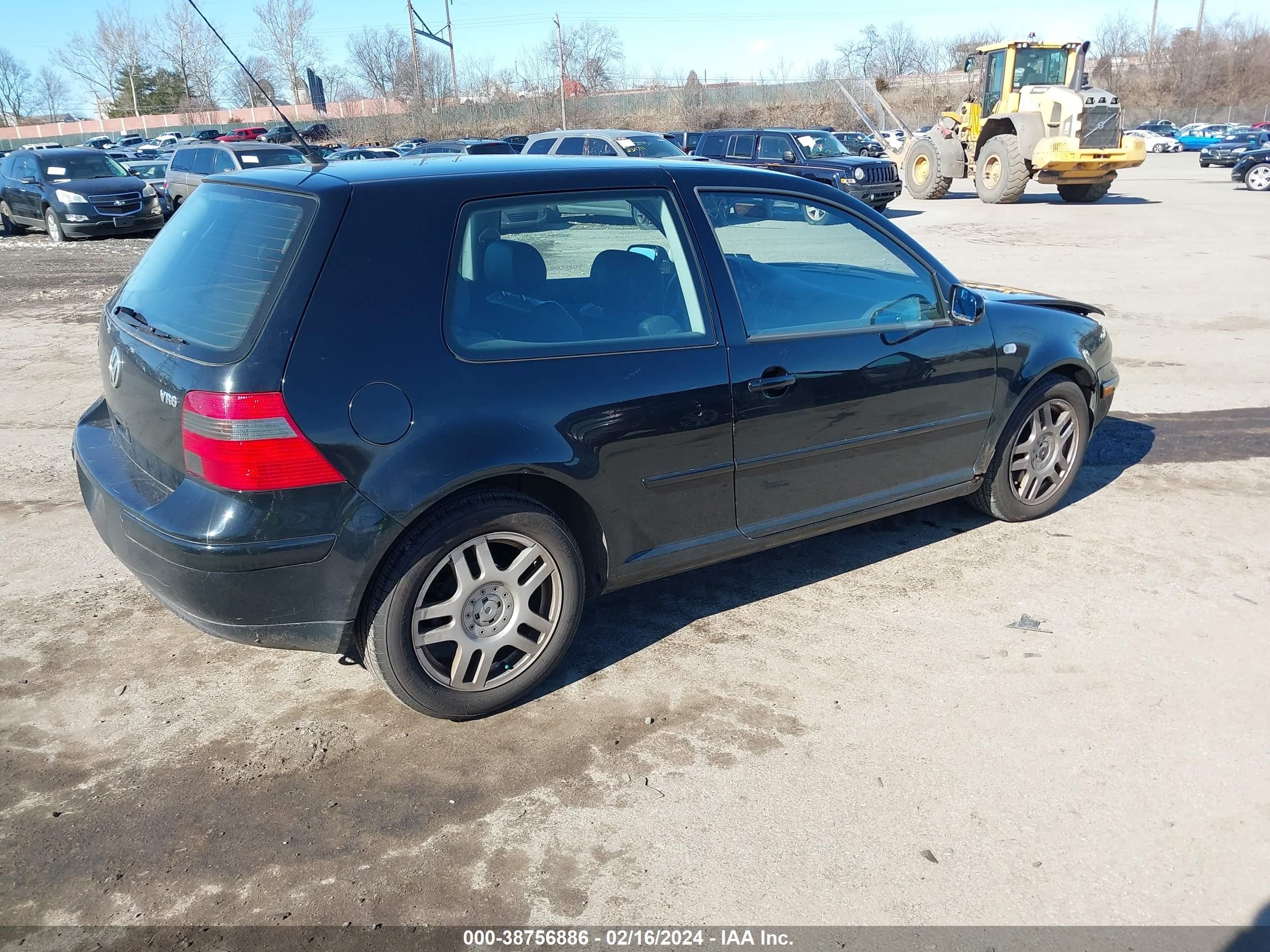 Photo 3 VIN: WVWDE21J5YW731733 - VOLKSWAGEN GTI 