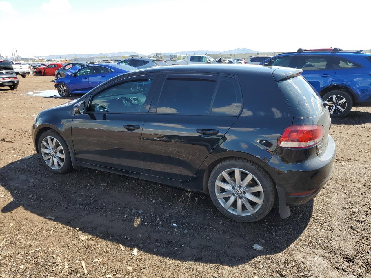 Photo 1 VIN: WVWDM7AJ0BW331702 - VOLKSWAGEN GOLF 