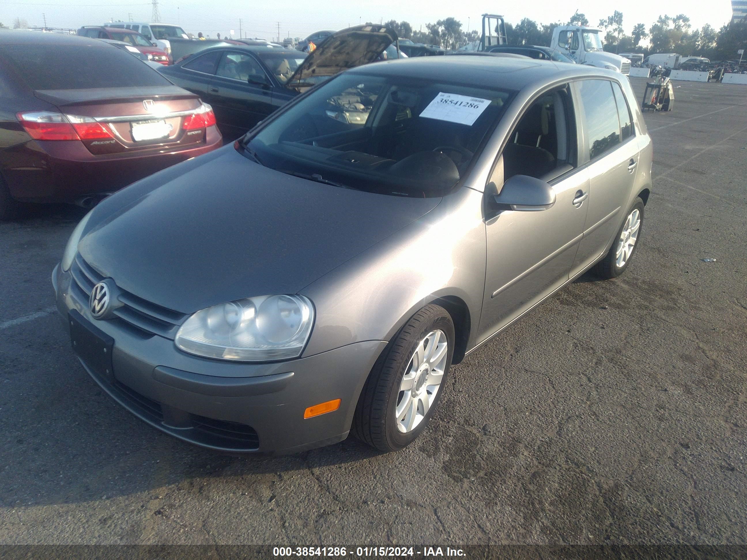 Photo 2 VIN: WVWDS71K17W207766 - VOLKSWAGEN GOLF 