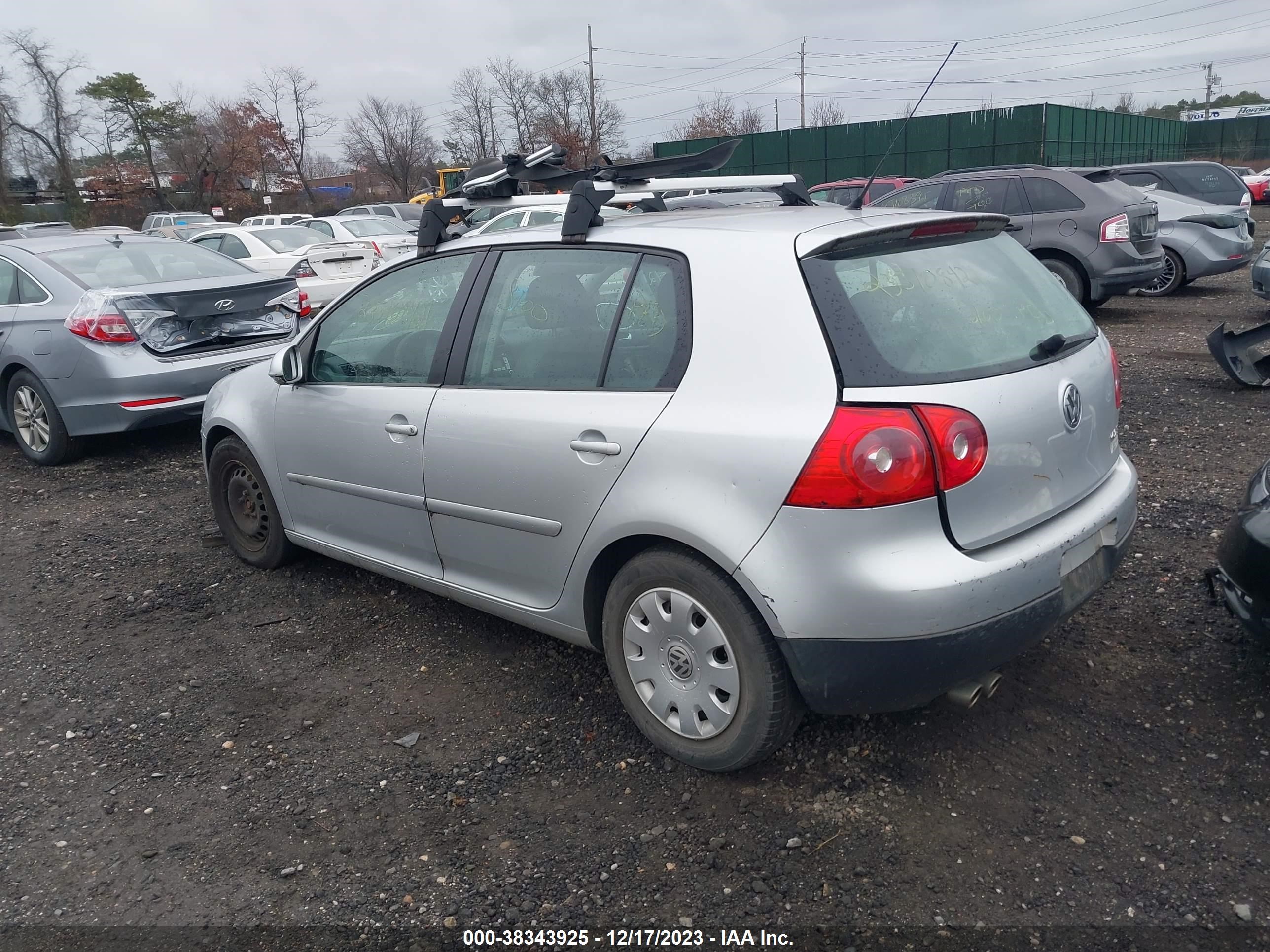 Photo 2 VIN: WVWDS71KX7W206678 - VOLKSWAGEN GOLF 