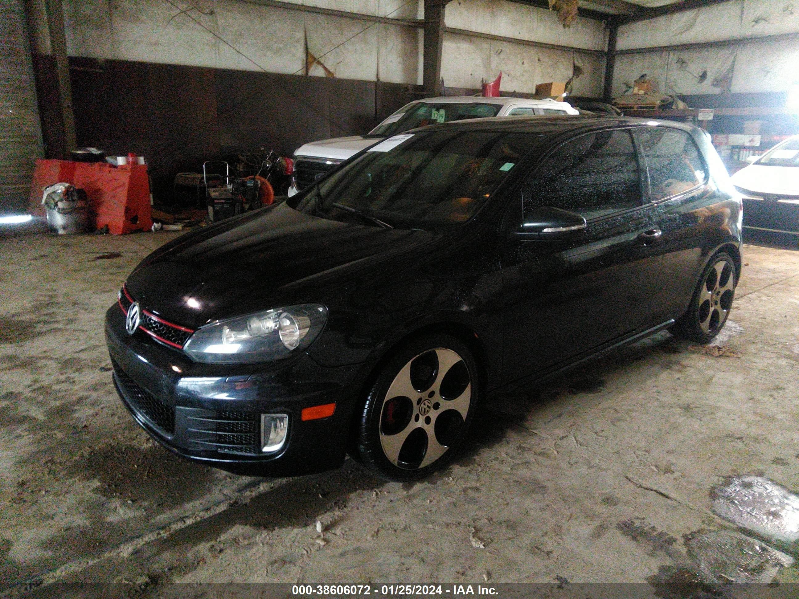 Photo 1 VIN: WVWED7AJ2CW344215 - VOLKSWAGEN GTI 