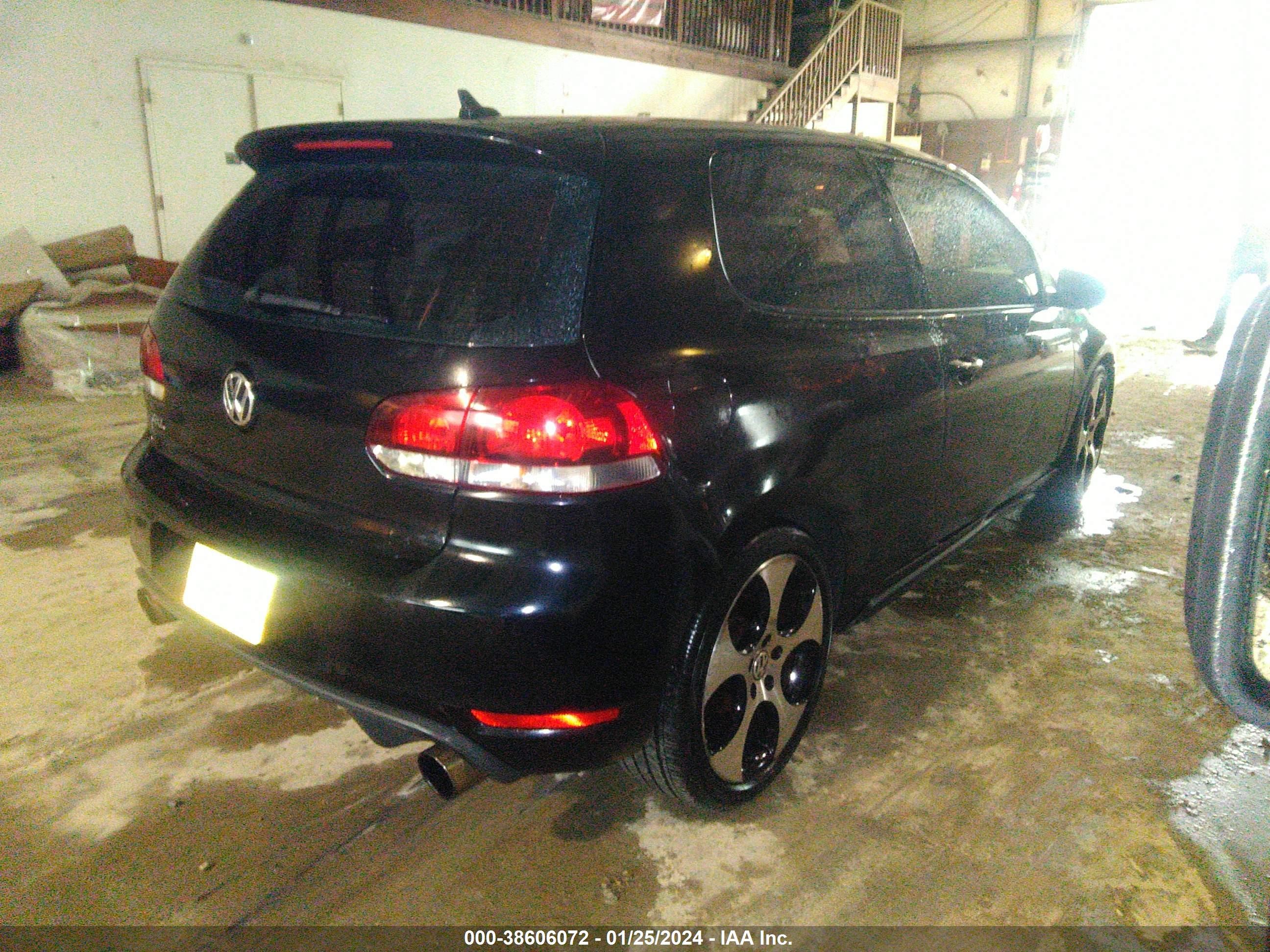 Photo 3 VIN: WVWED7AJ2CW344215 - VOLKSWAGEN GTI 