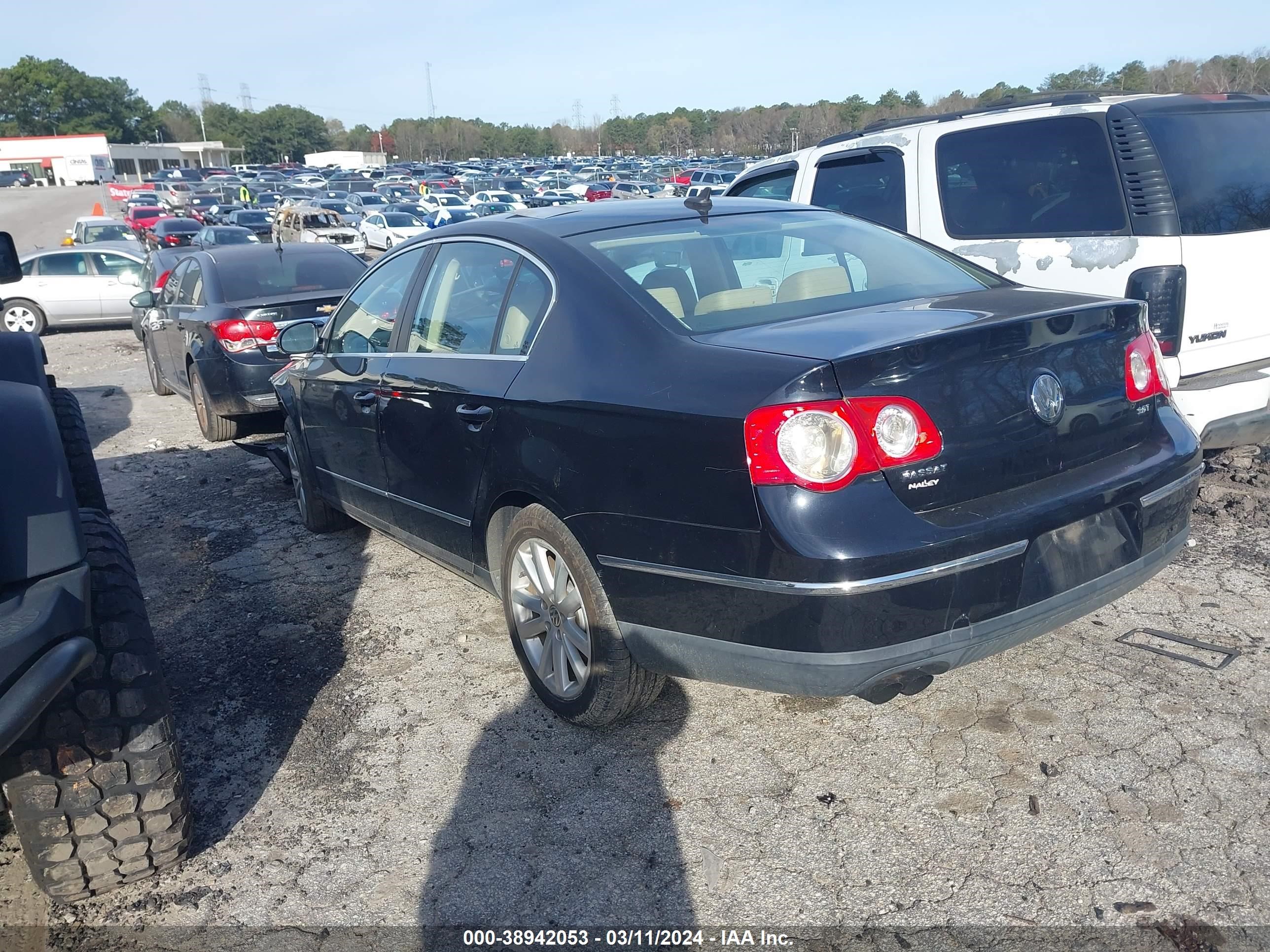 Photo 2 VIN: WVWEK73C27P032142 - VOLKSWAGEN PASSAT 