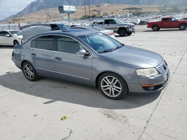 Photo 3 VIN: WVWEK73C68E137814 - VOLKSWAGEN PASSAT 