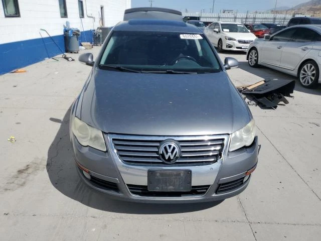 Photo 4 VIN: WVWEK73C68E137814 - VOLKSWAGEN PASSAT 