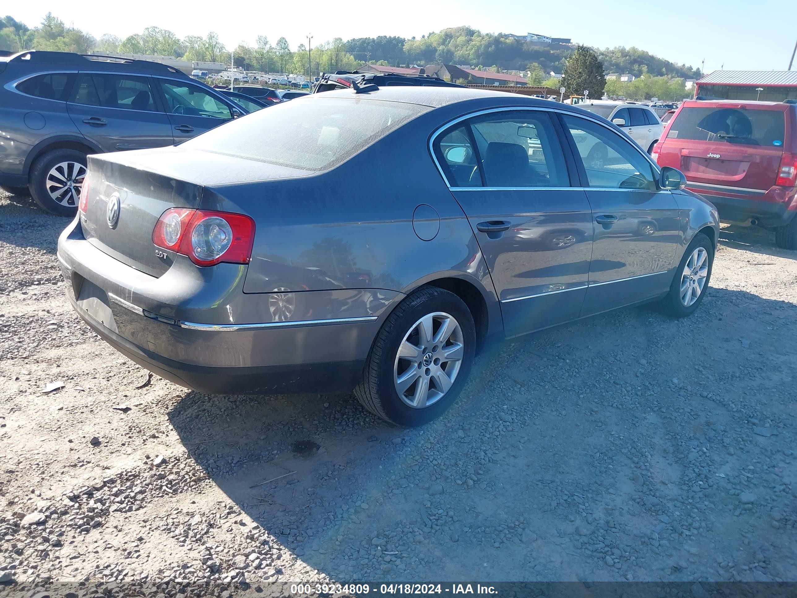 Photo 3 VIN: WVWEK93C96E031723 - VOLKSWAGEN PASSAT 