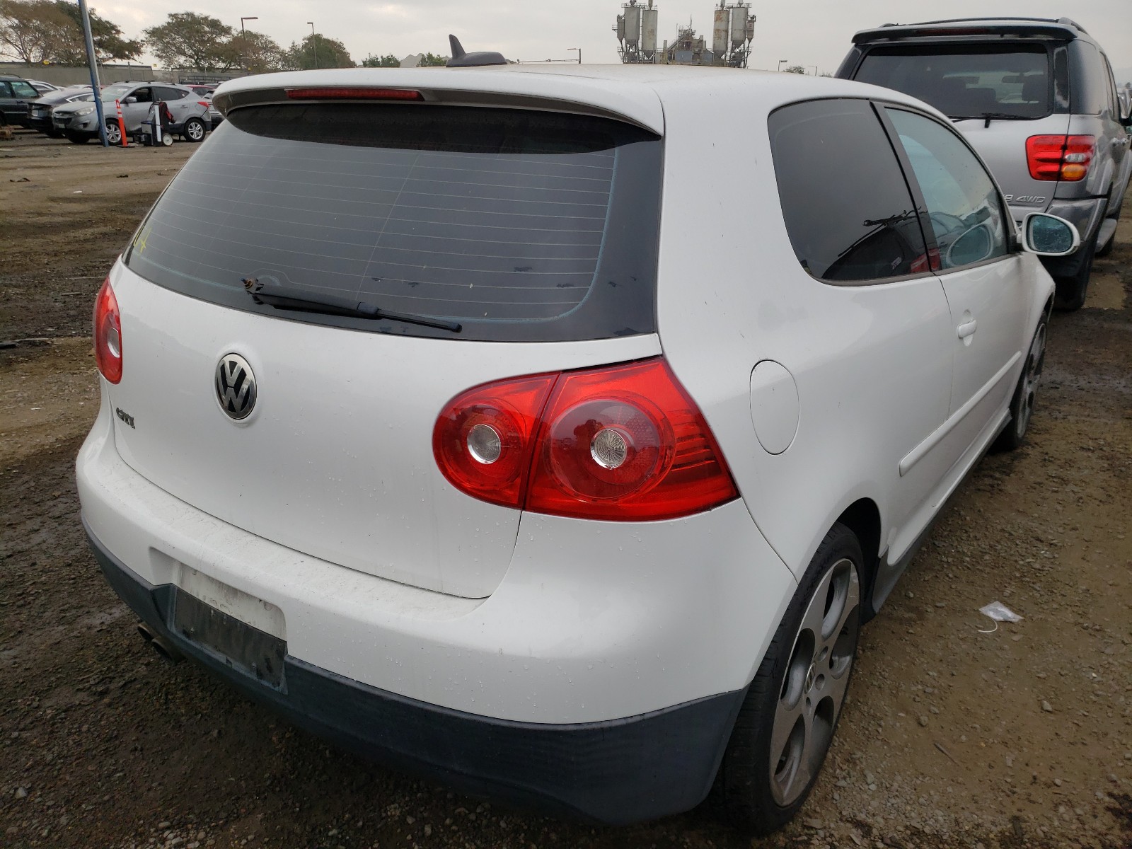 Photo 3 VIN: WVWEV71K06W067302 - VOLKSWAGEN NEW GTI 