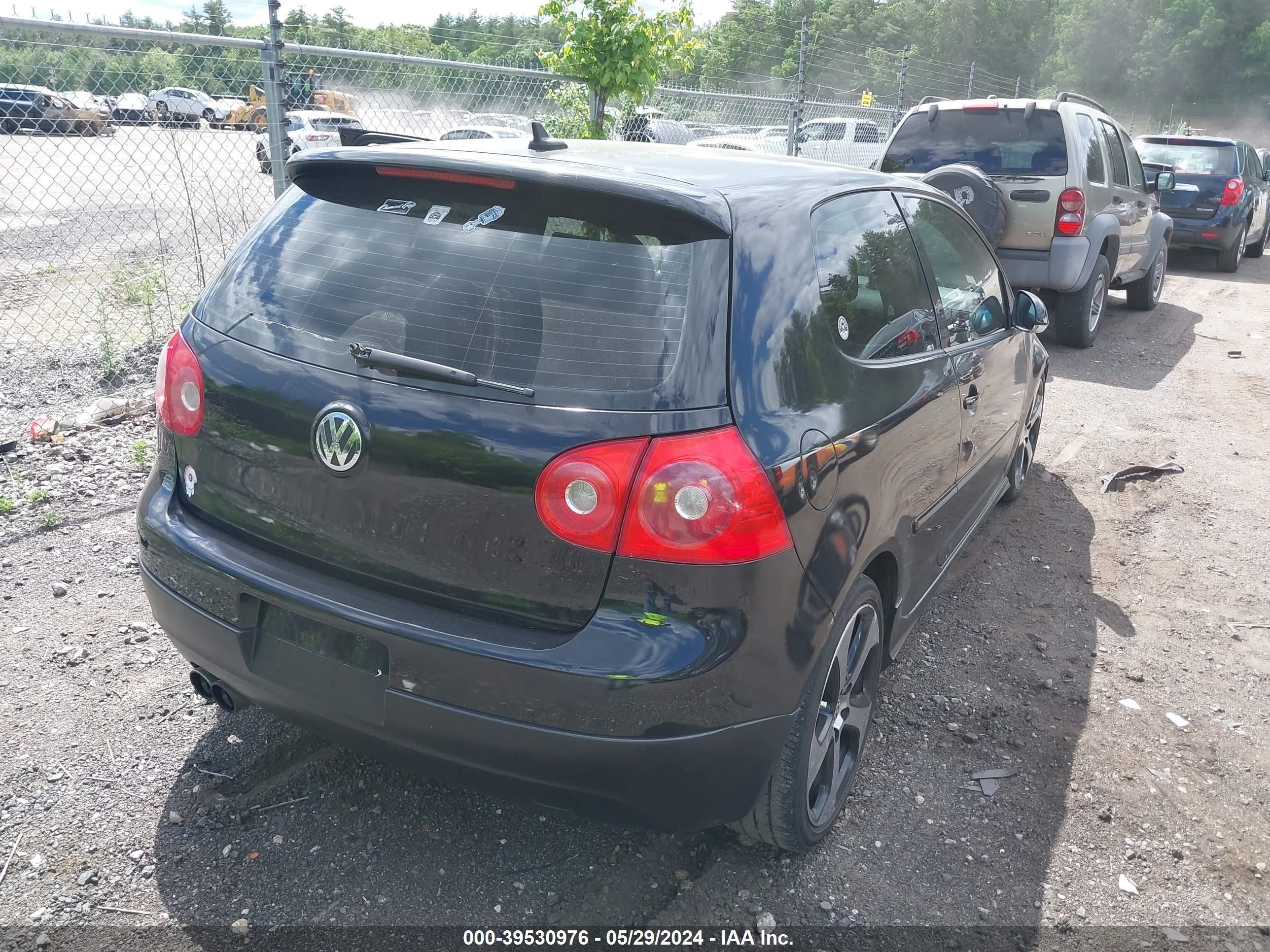 Photo 3 VIN: WVWEV71K07W036620 - VOLKSWAGEN GTI 