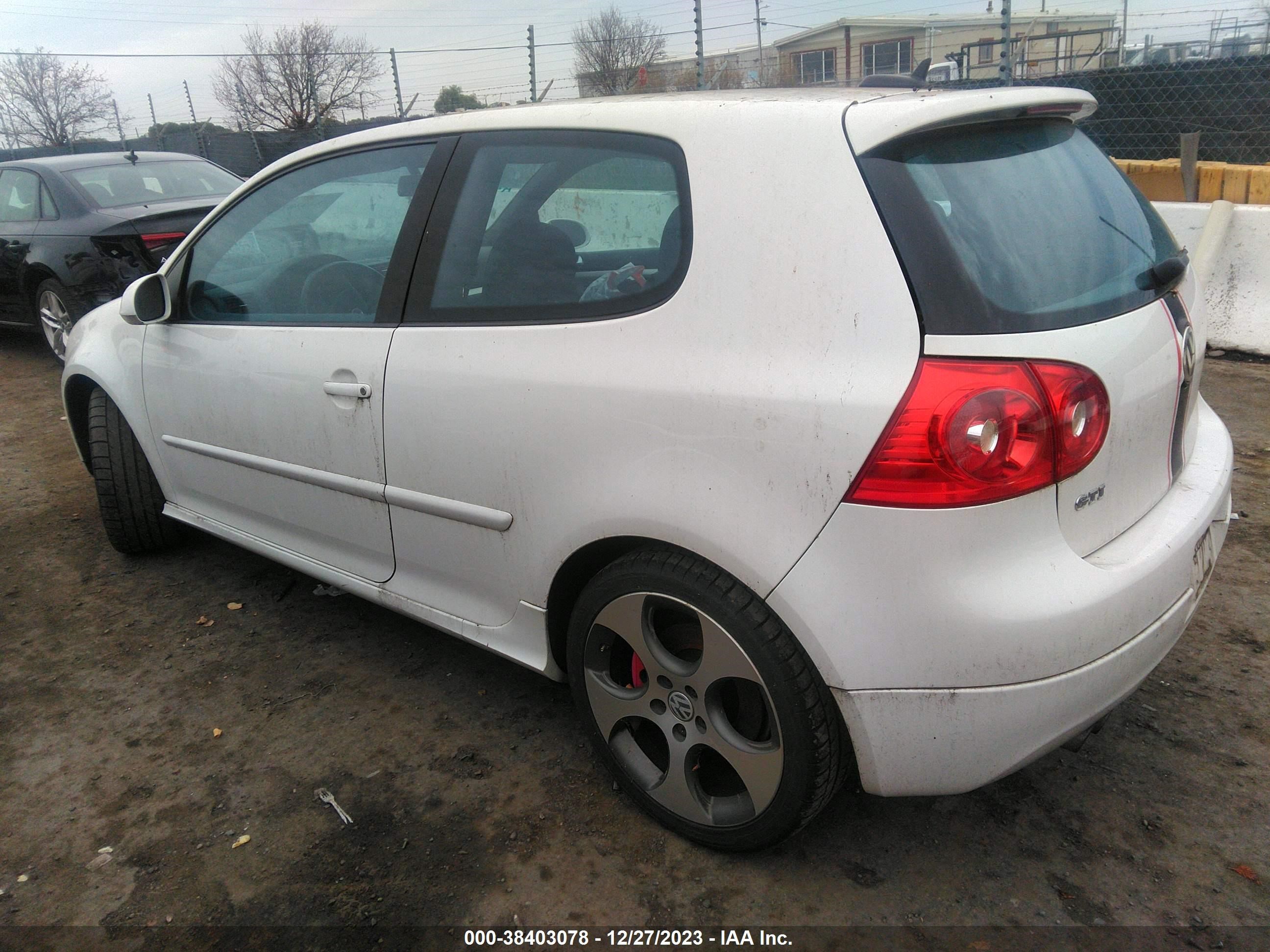 Photo 2 VIN: WVWEV71K26W074834 - VOLKSWAGEN GTI 