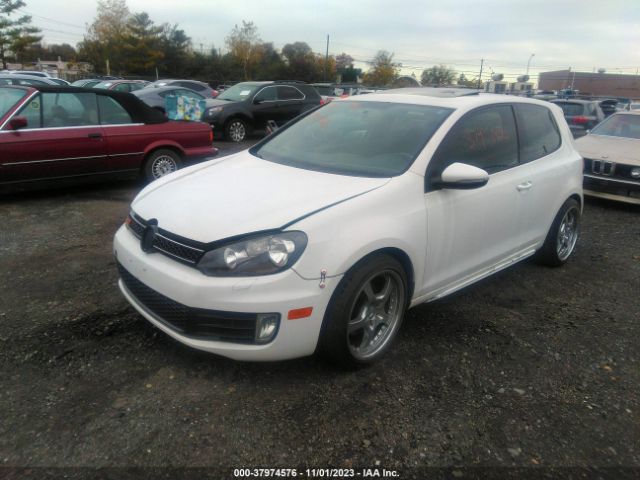 Photo 1 VIN: WVWEV7AJ3AW068637 - VOLKSWAGEN GTI 