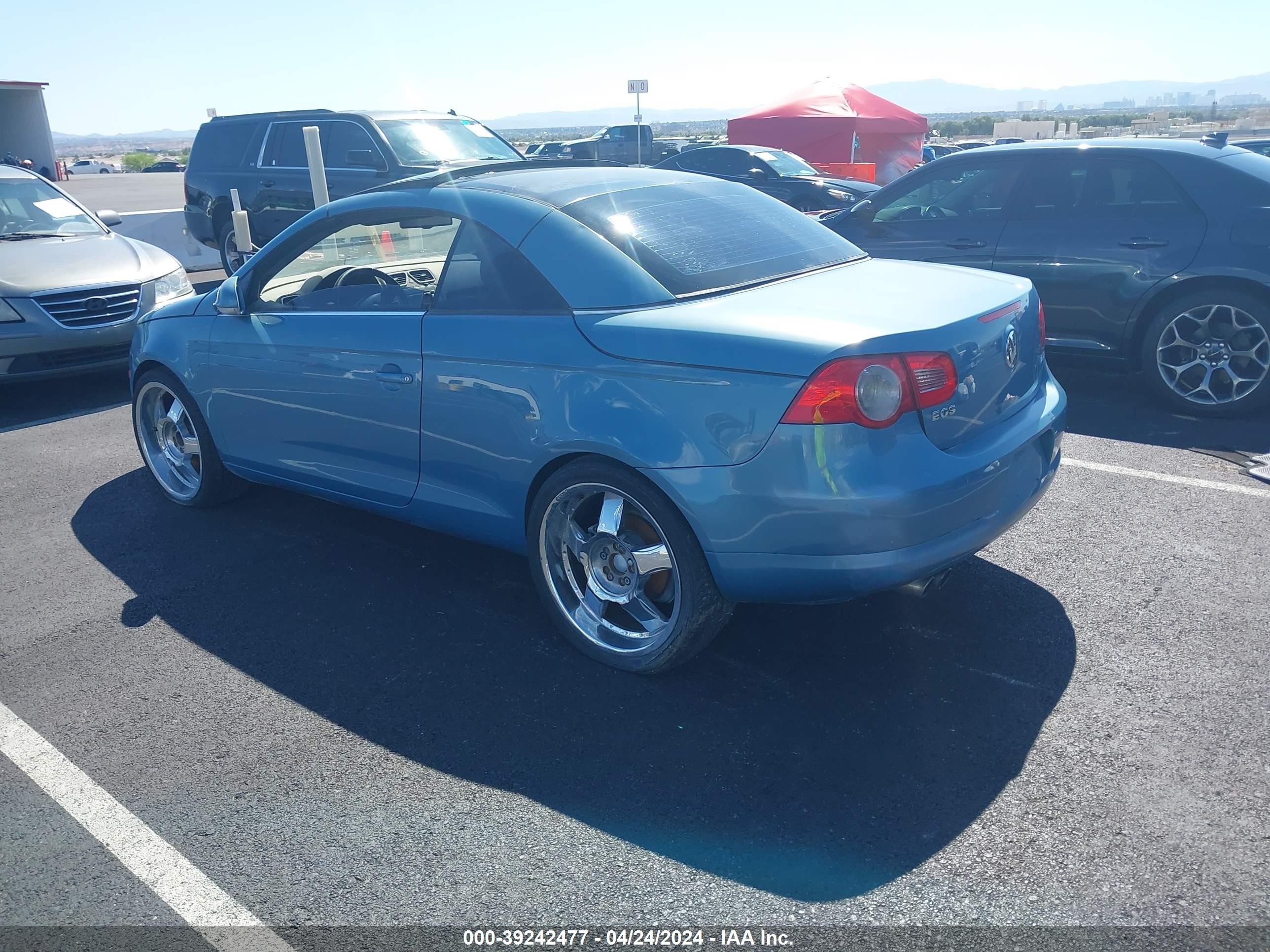 Photo 2 VIN: WVWFA71F67V025212 - VOLKSWAGEN EOS 