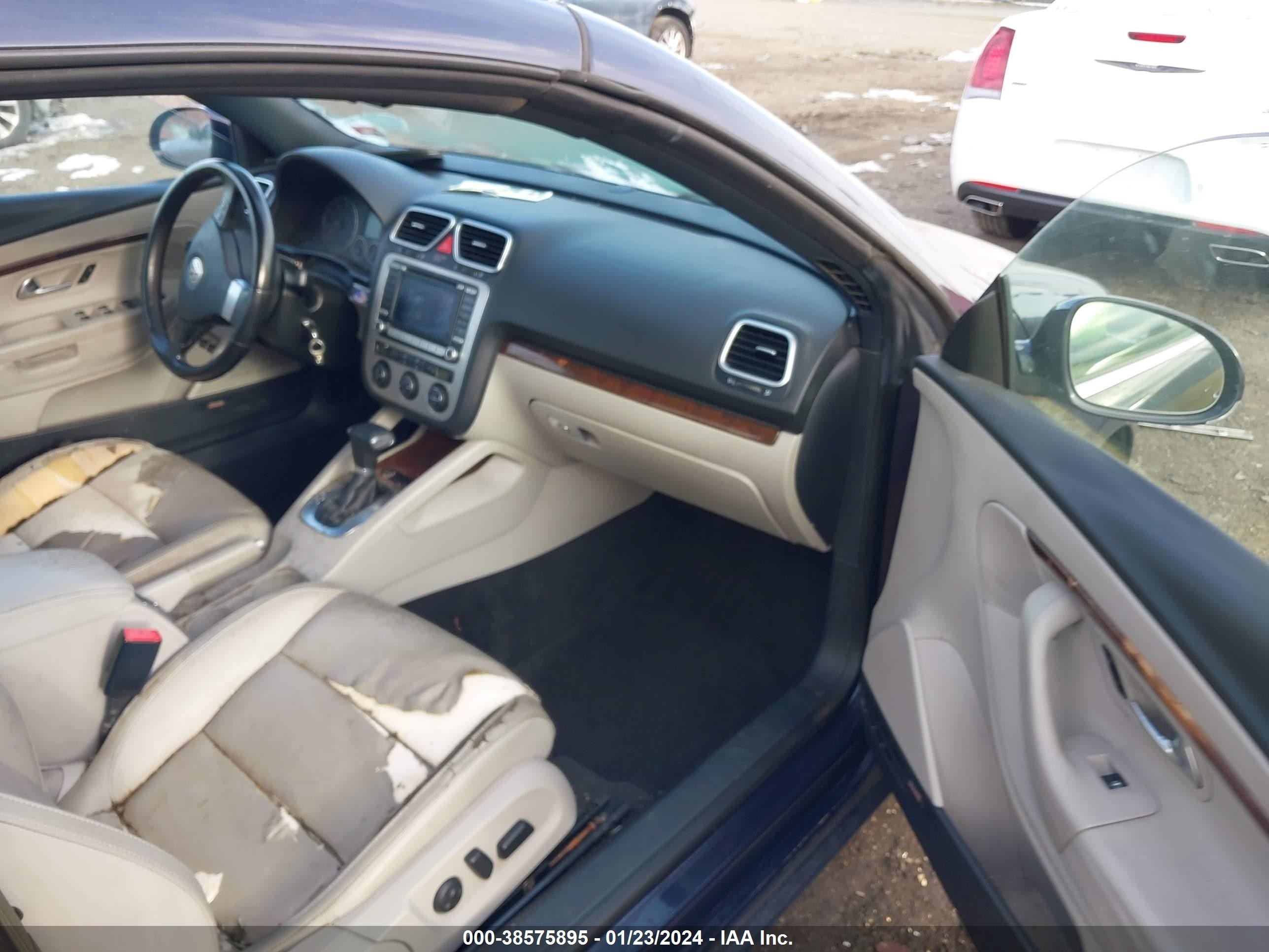 Photo 4 VIN: WVWFA71F77V038003 - VOLKSWAGEN EOS 