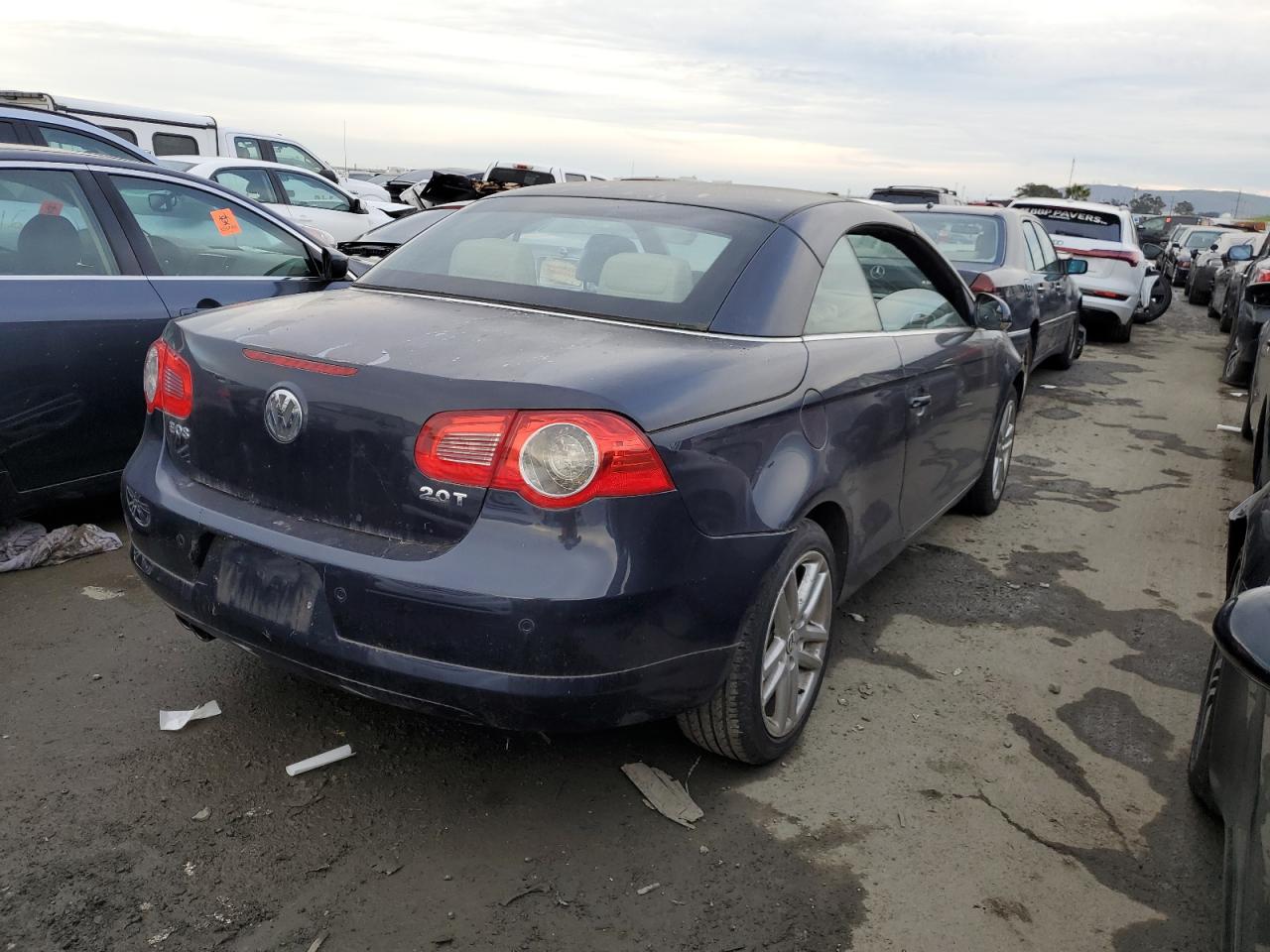 Photo 2 VIN: WVWFA71F78V024409 - VOLKSWAGEN EOS 