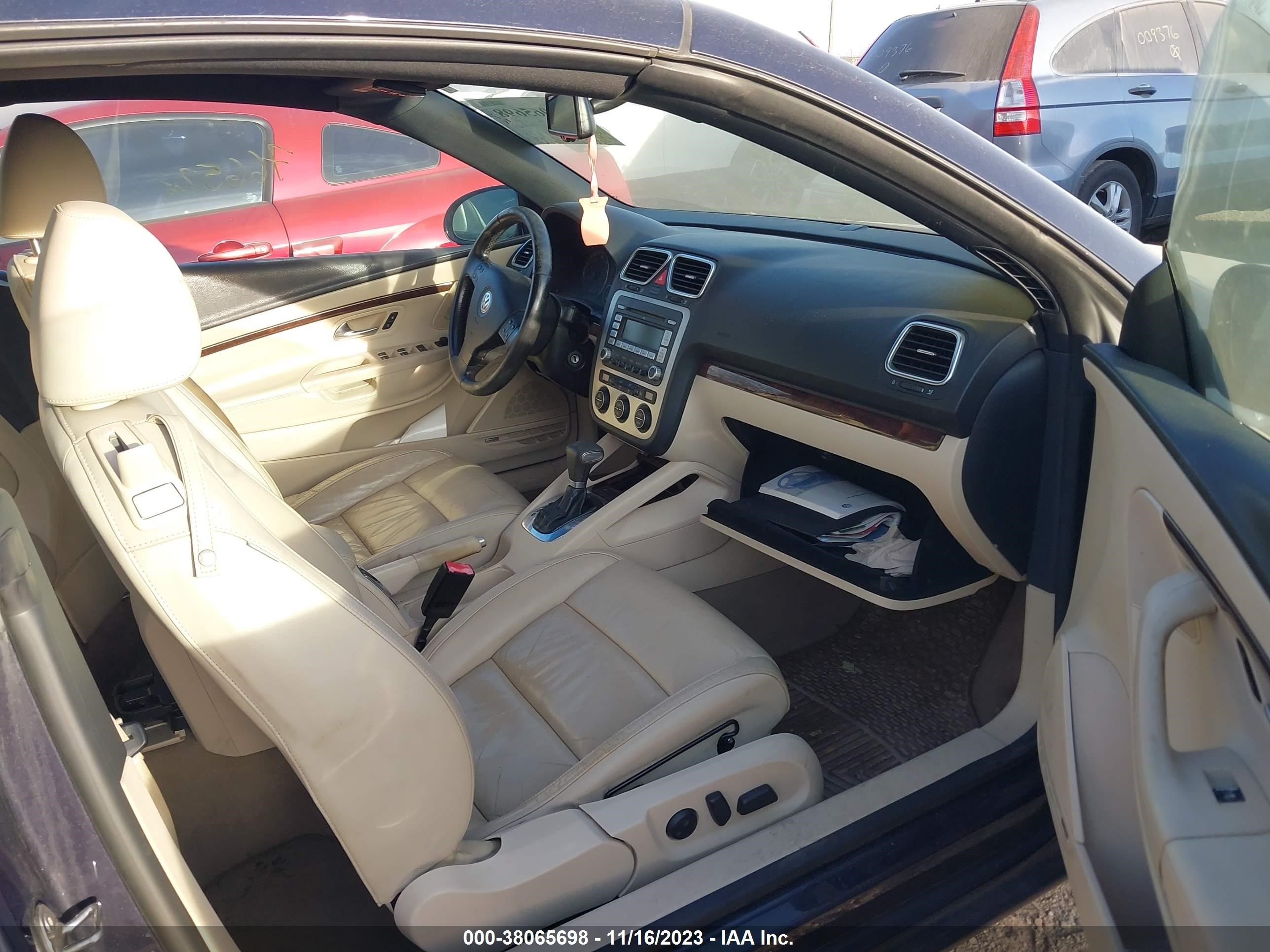 Photo 4 VIN: WVWFA71F87V002563 - VOLKSWAGEN EOS 