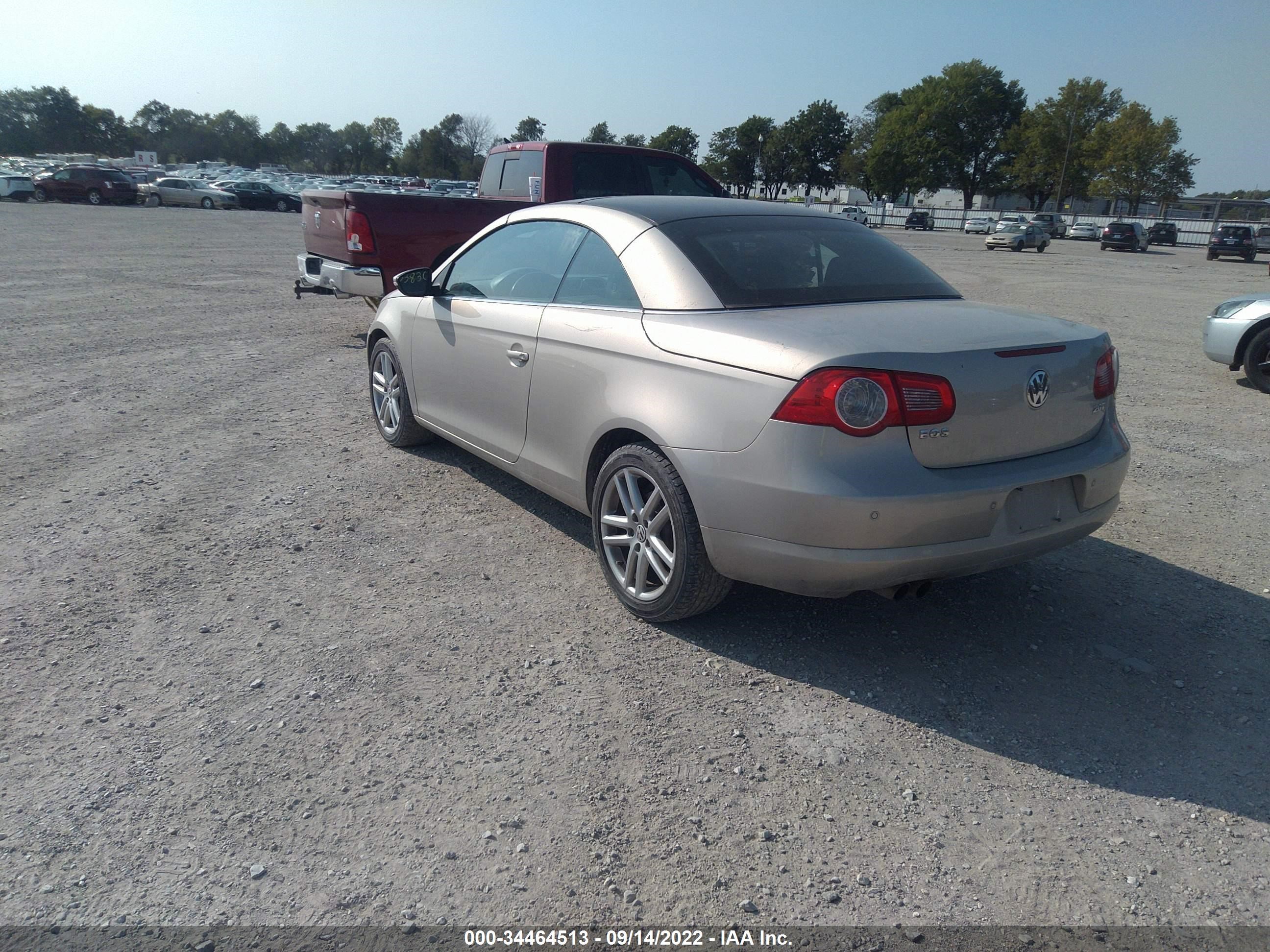 Photo 2 VIN: WVWFA71FX9V015494 - VOLKSWAGEN EOS 