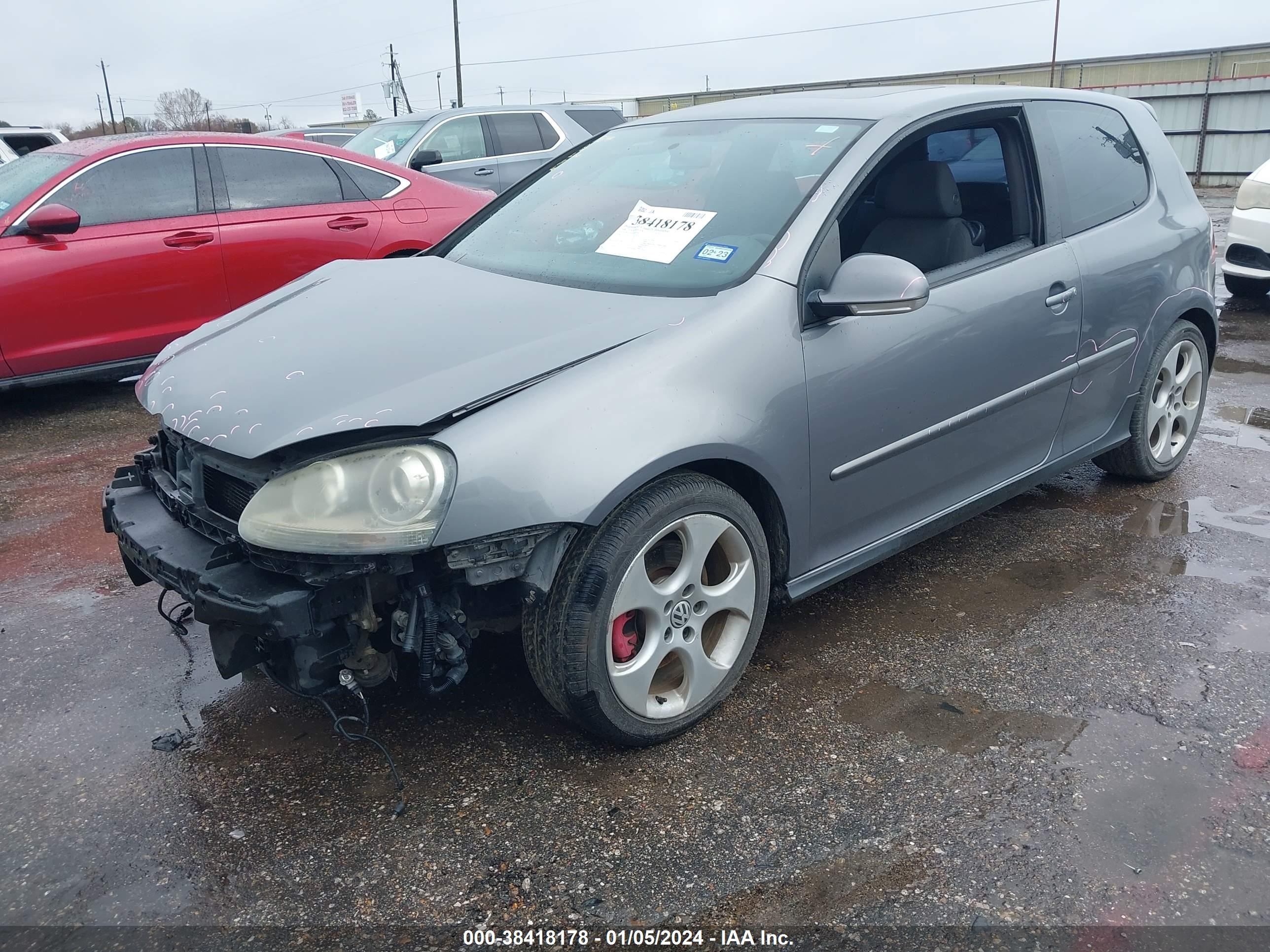 Photo 1 VIN: WVWFD71K49W019300 - VOLKSWAGEN GTI 