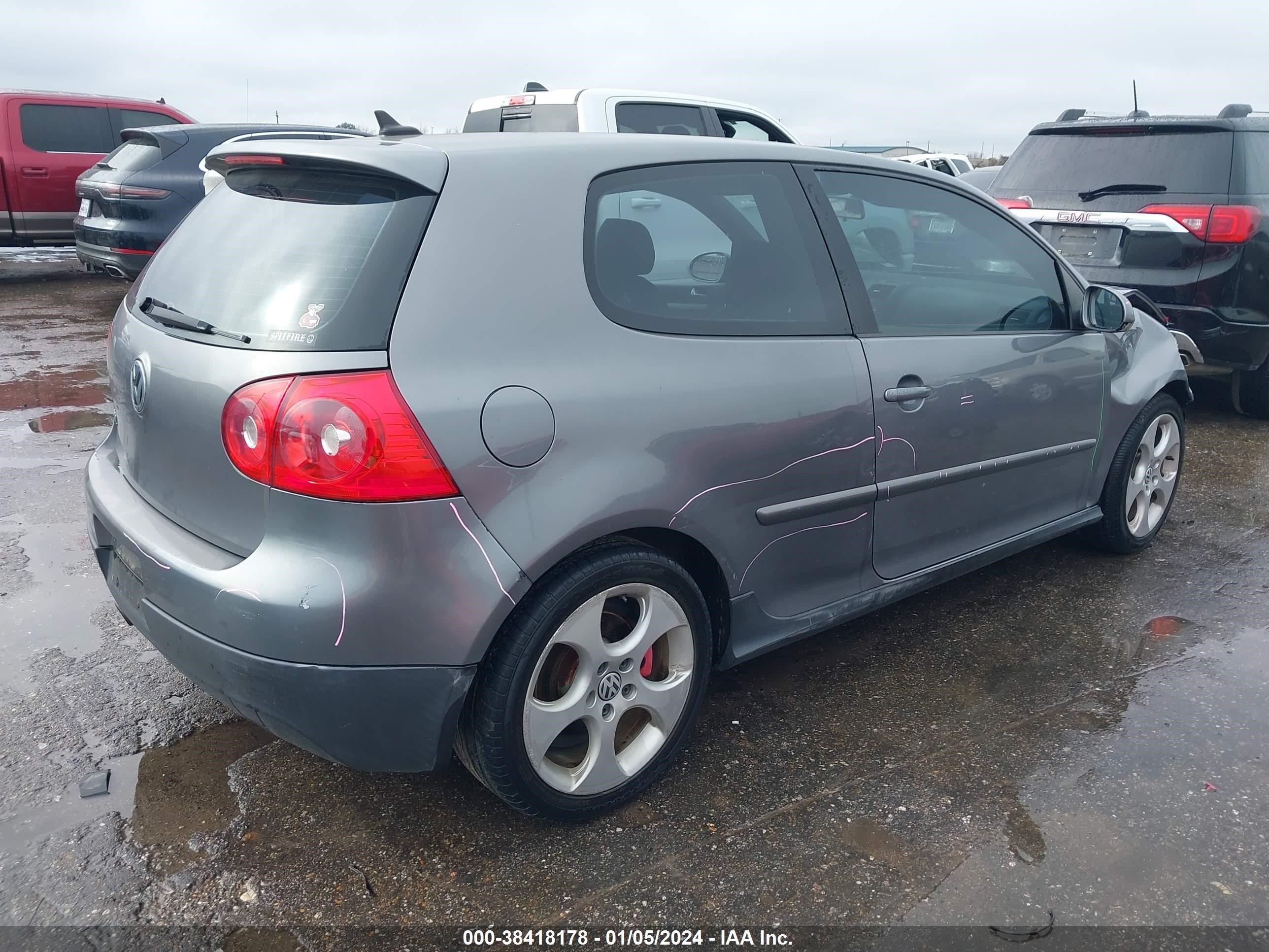 Photo 3 VIN: WVWFD71K49W019300 - VOLKSWAGEN GTI 