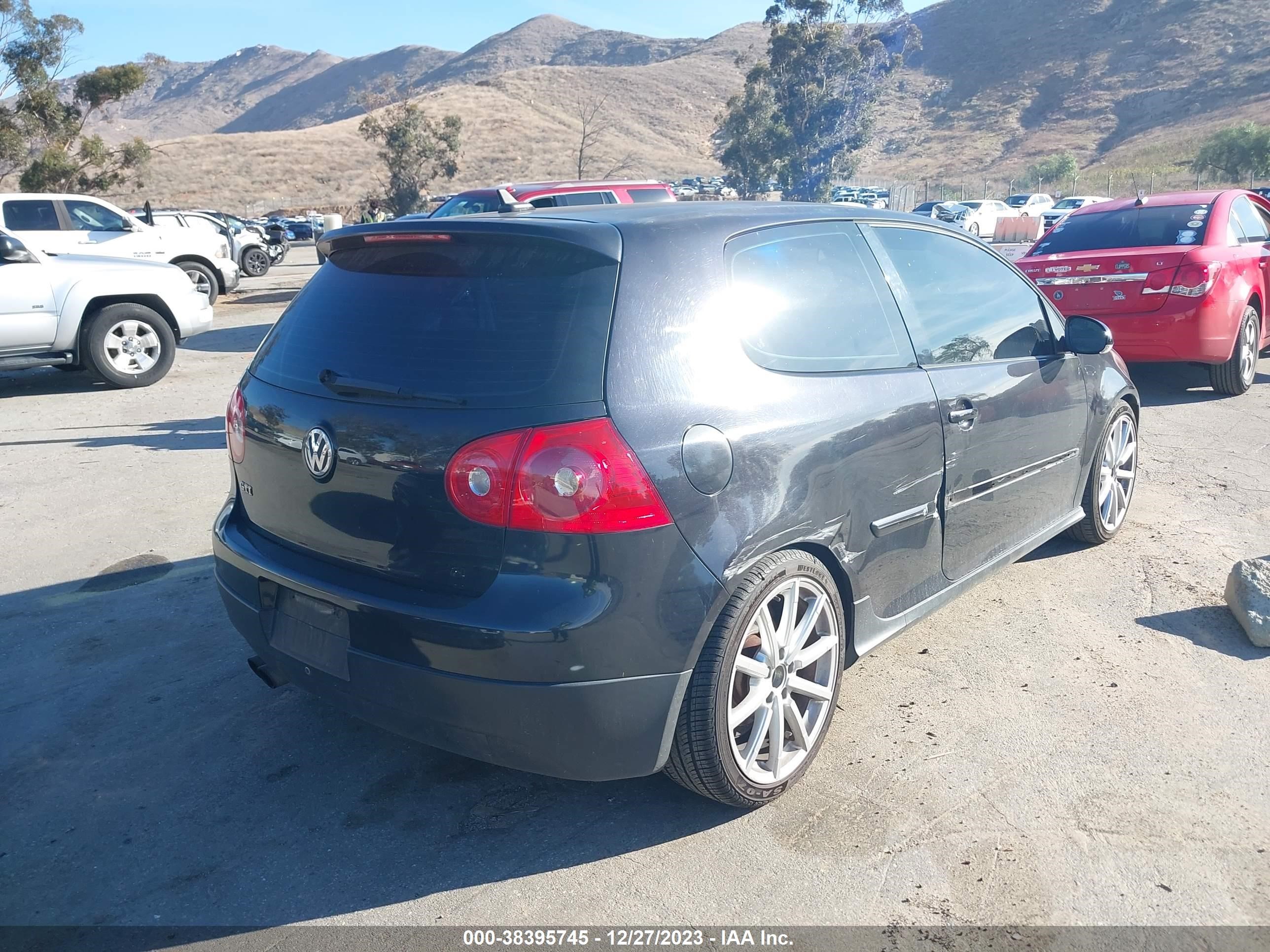 Photo 3 VIN: WVWFD71K88W273039 - VOLKSWAGEN GTI 