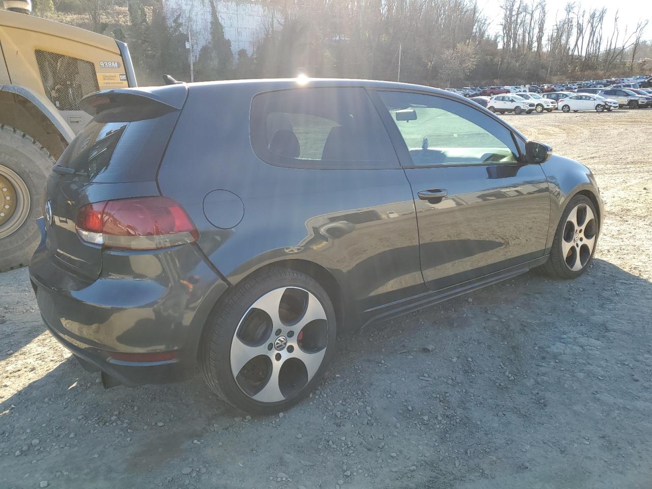 Photo 2 VIN: WVWFD7AJ8CW328721 - VOLKSWAGEN GTI 