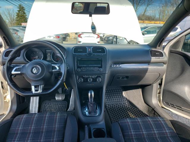 Photo 8 VIN: WVWFD7AJ9CW207440 - VOLKSWAGEN GTI 