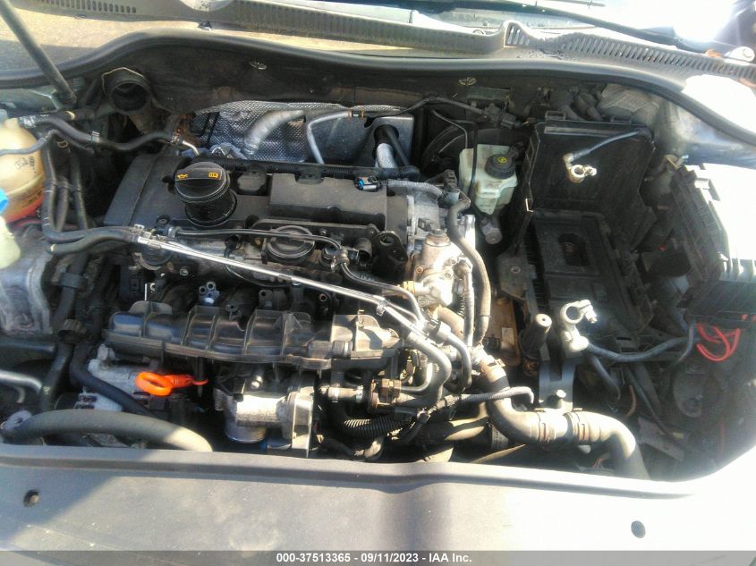 Photo 9 VIN: WVWFV71K98W062655 - VOLKSWAGEN GTI 