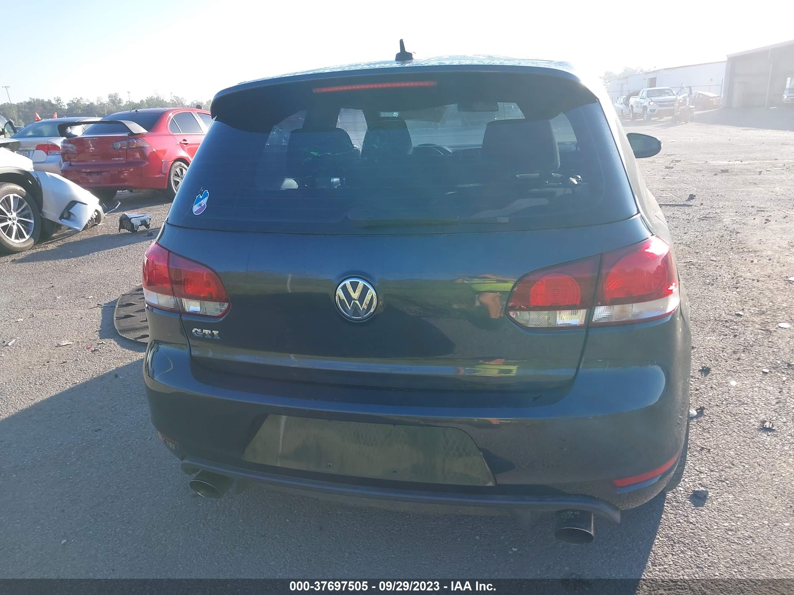 Photo 15 VIN: WVWFV7AJ6DW004200 - VOLKSWAGEN GTI 