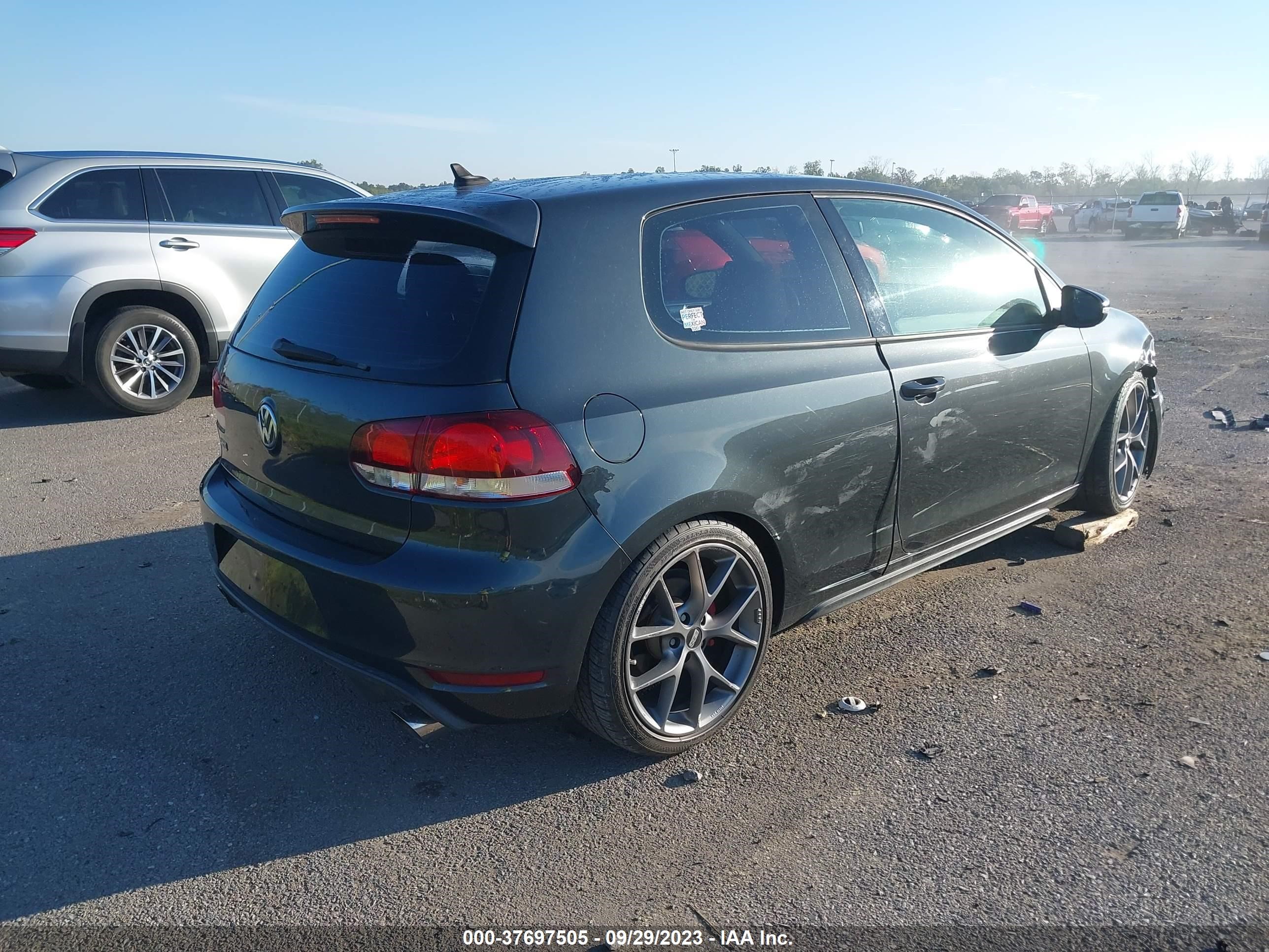 Photo 3 VIN: WVWFV7AJ6DW004200 - VOLKSWAGEN GTI 