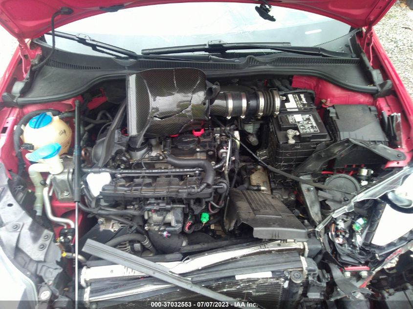 Photo 9 VIN: WVWFV7AJ7CW308621 - VOLKSWAGEN GTI 